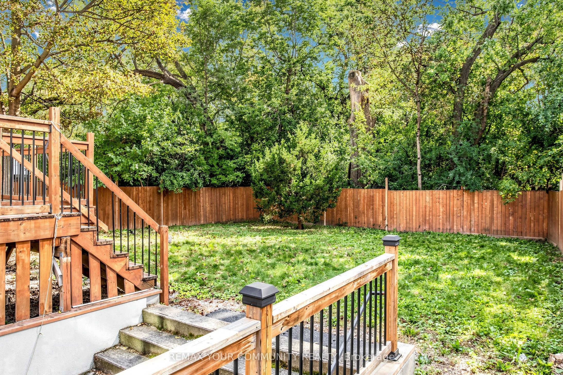 39 Moore Park Avenue Property Photo 50
