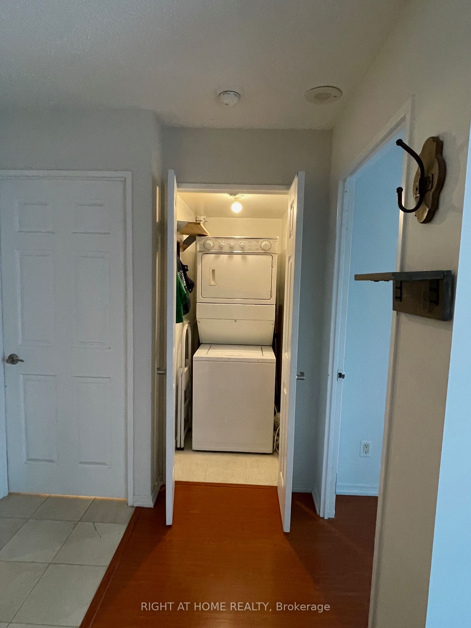 230 King Street E 1106 Property Photo 5