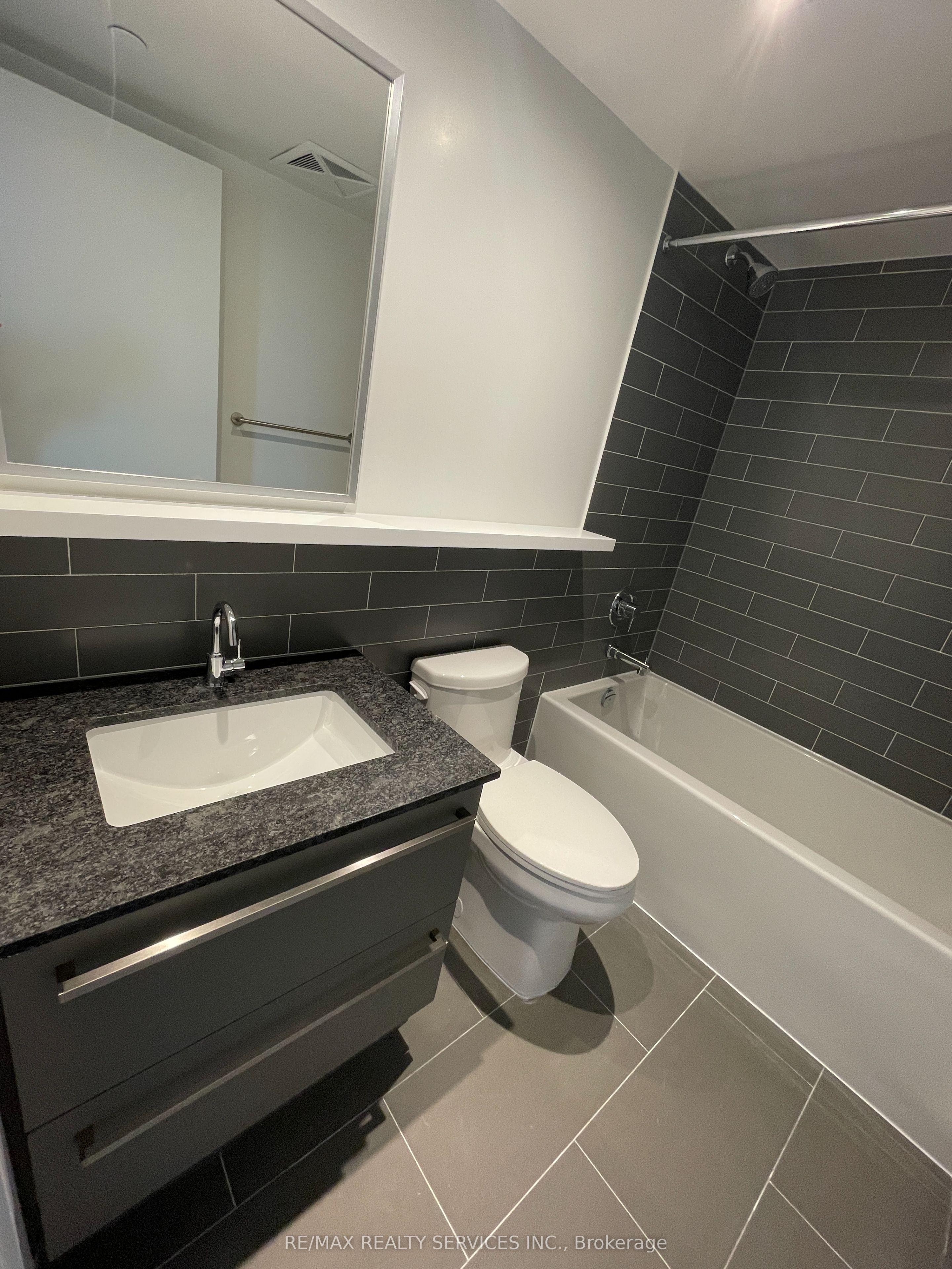 120 Varna Drive 1217 Property Photo 11