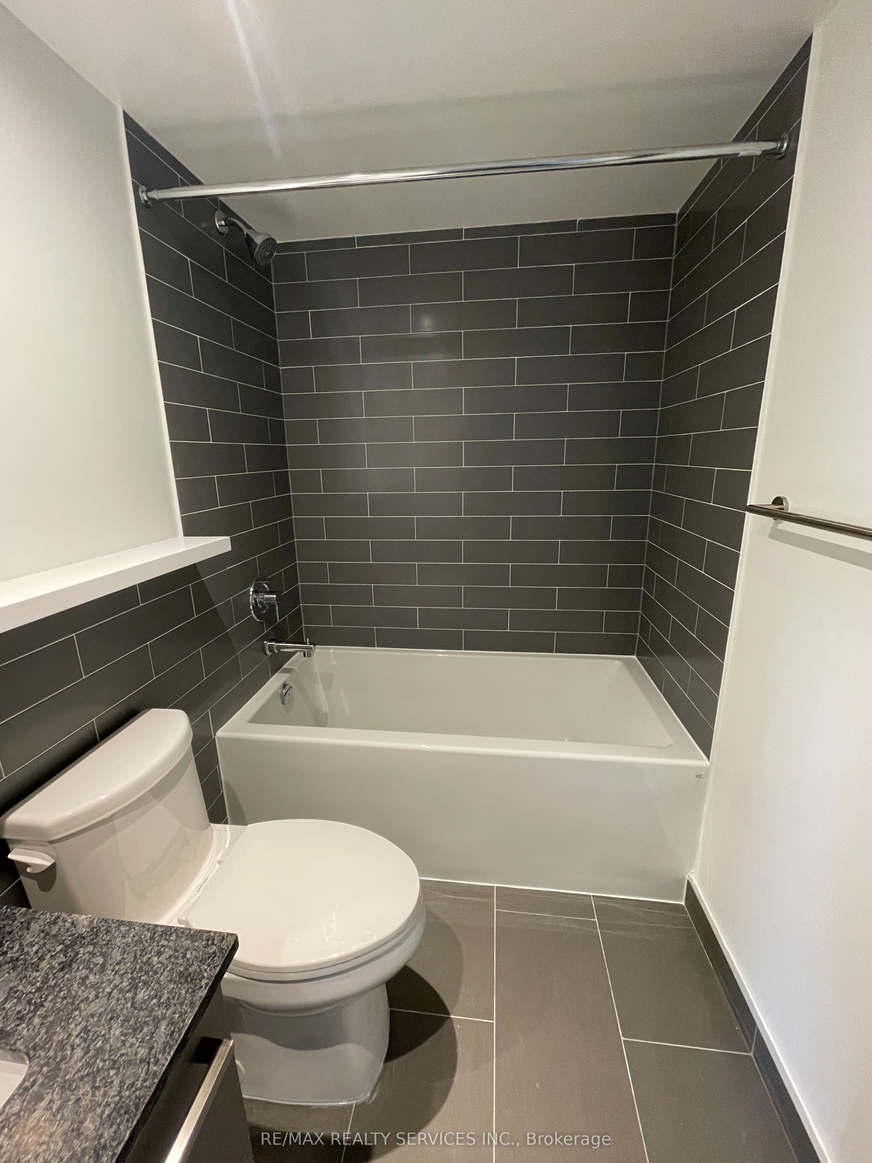 120 Varna Drive 1217 Property Photo 12