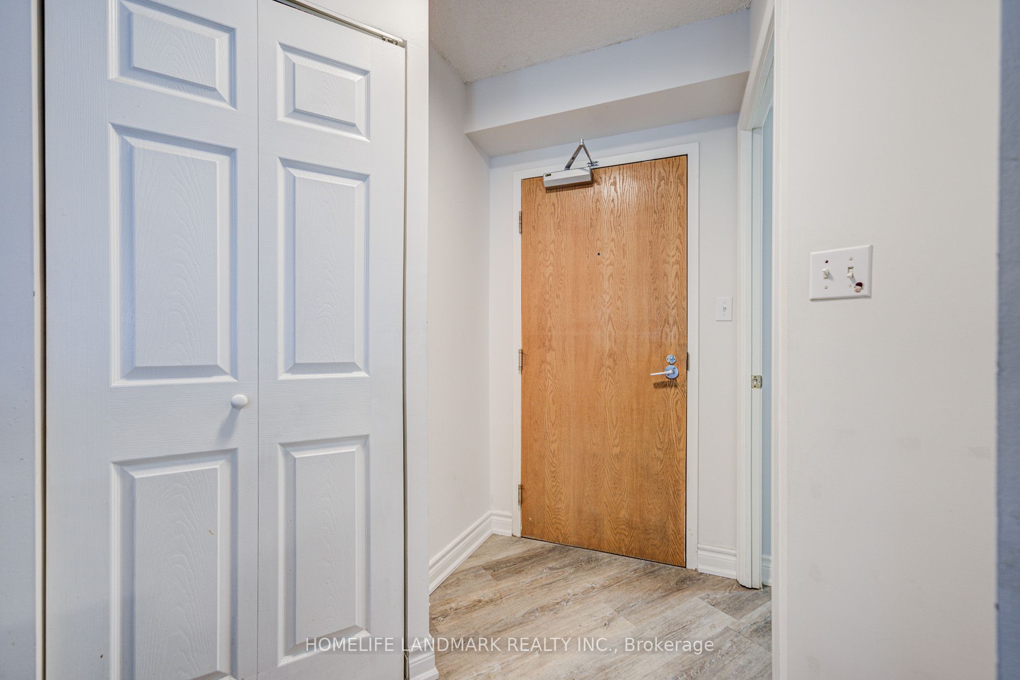 7 Lorraine Drive 1111 Property Photo 12