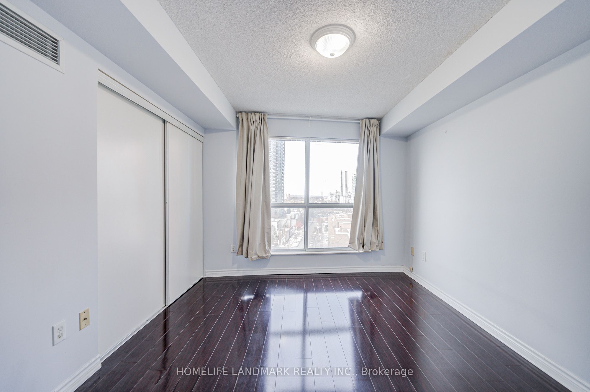 7 Lorraine Drive 1111 Property Photo 35