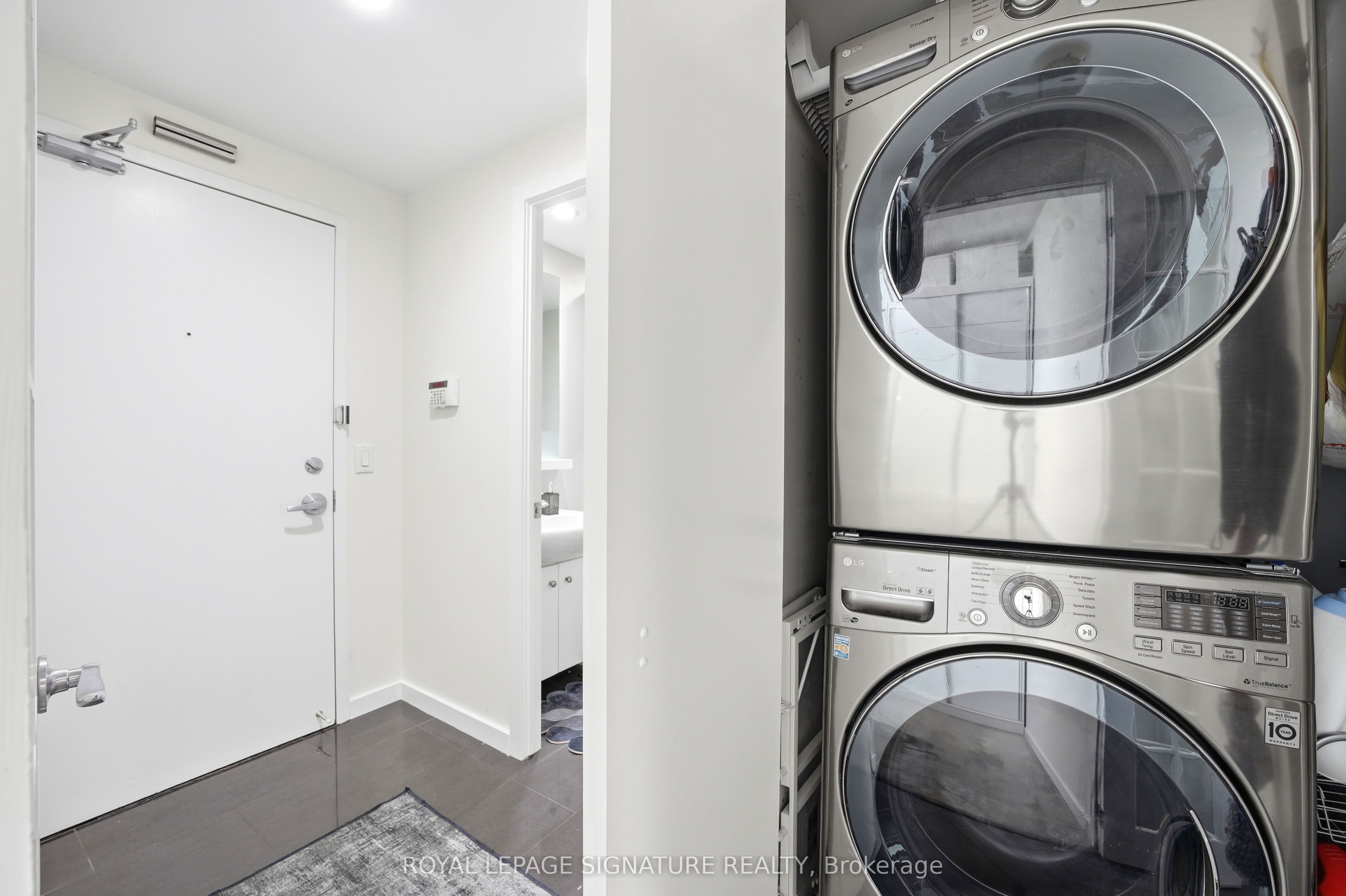 218 Queens Quay W 510 Property Photo 14