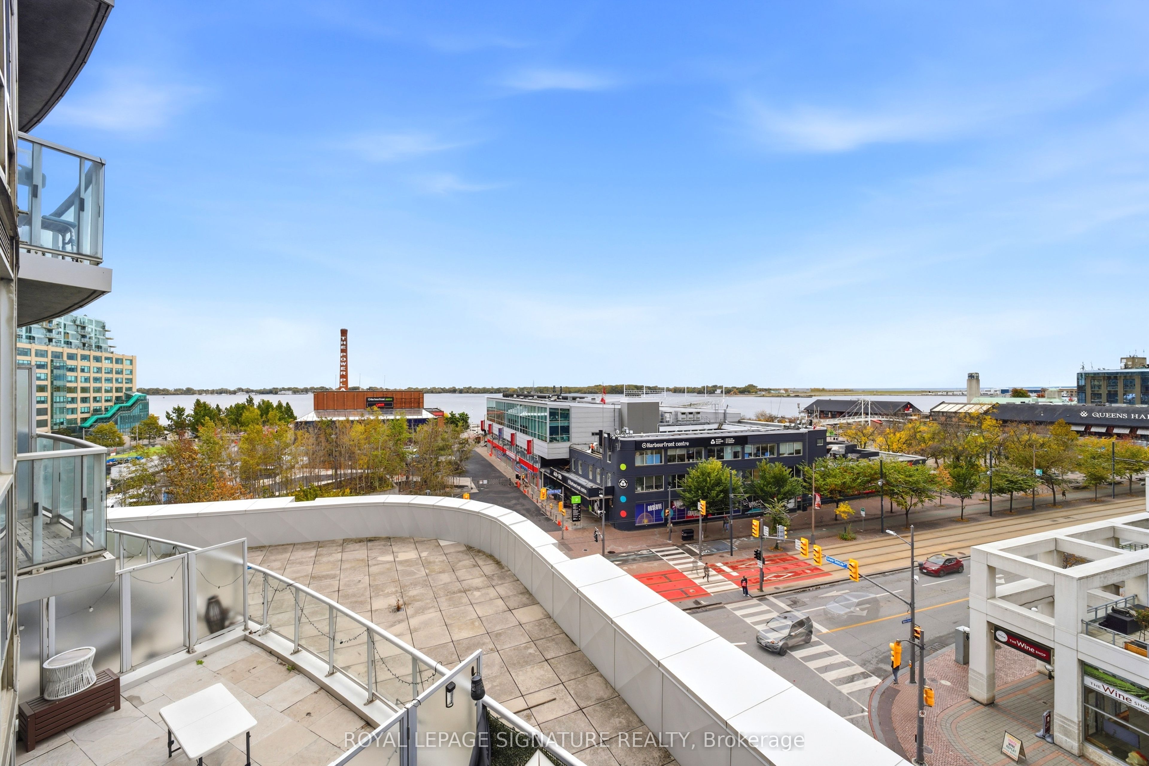 218 Queens Quay W 510 Property Photo 17