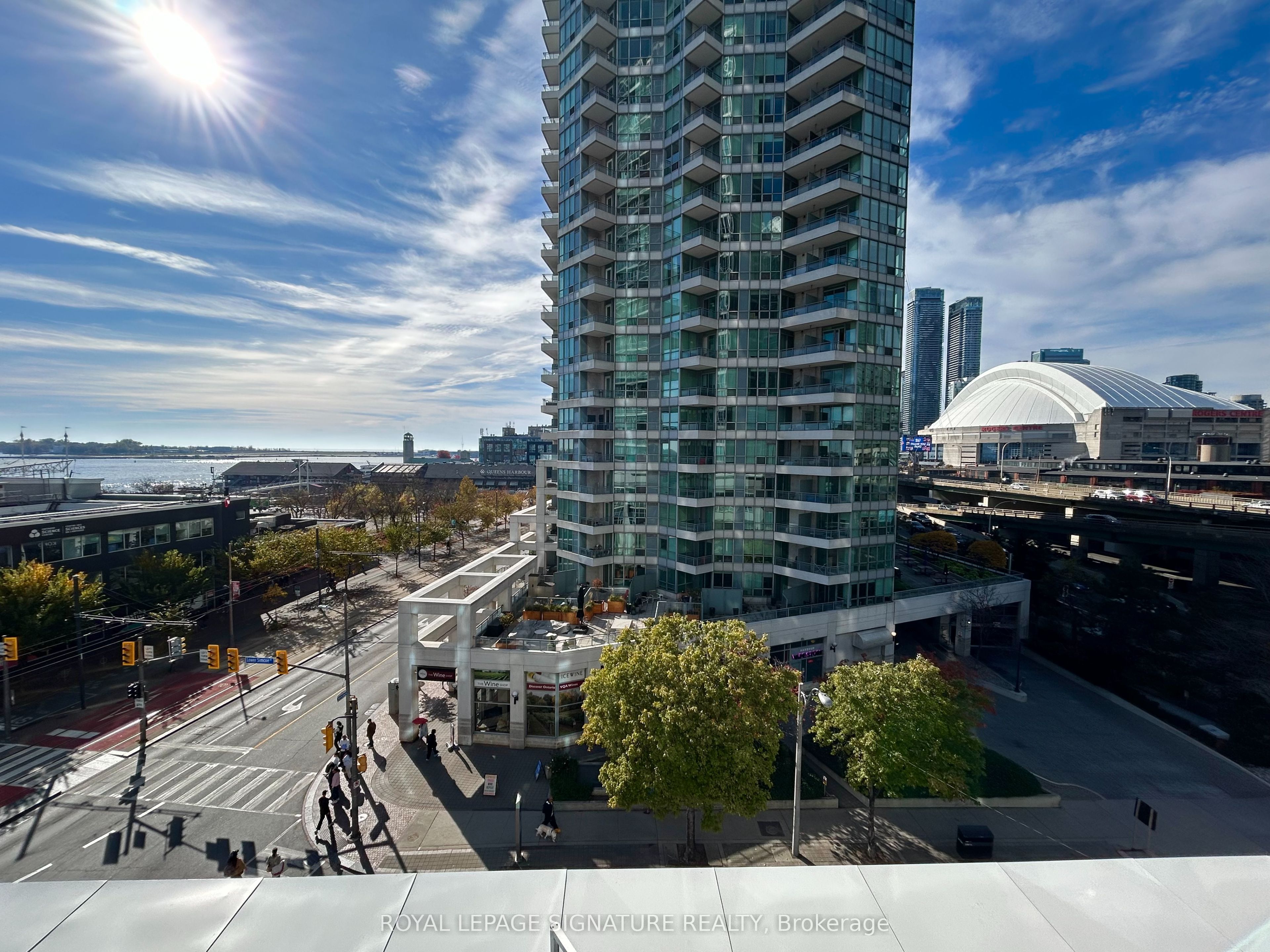 218 Queens Quay W 510 Property Photo 22