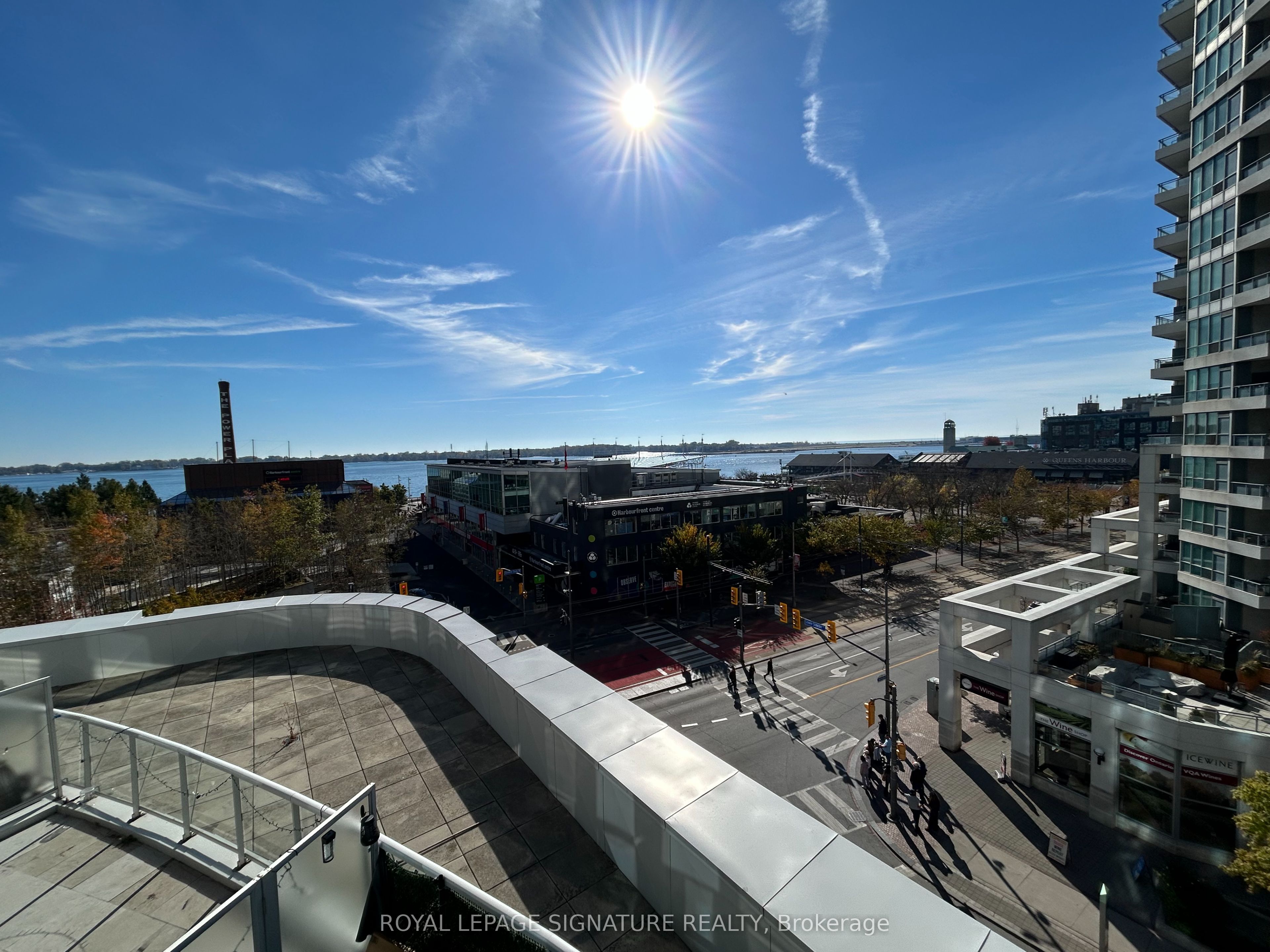 218 Queens Quay W 510 Property Photo 28