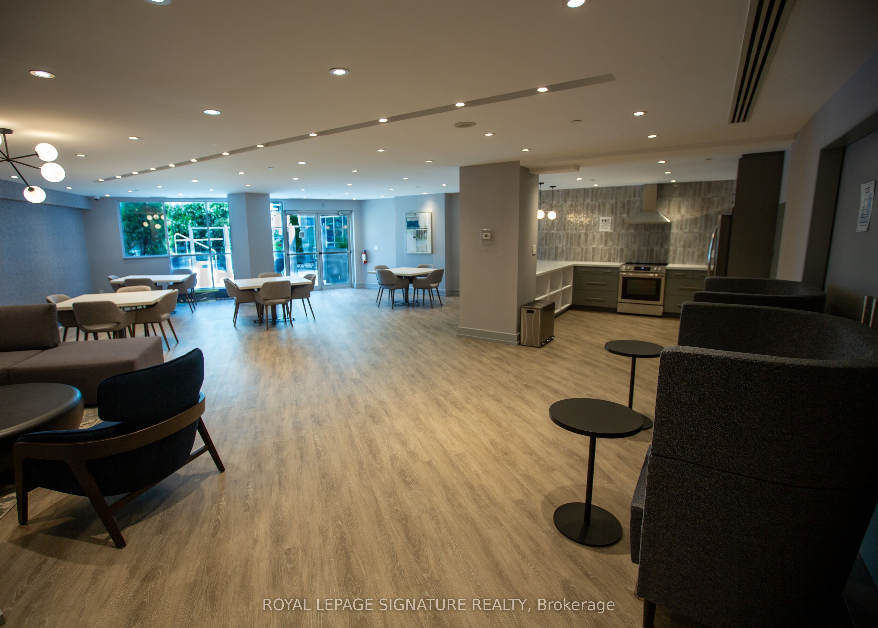218 Queens Quay W 510 Property Photo 46