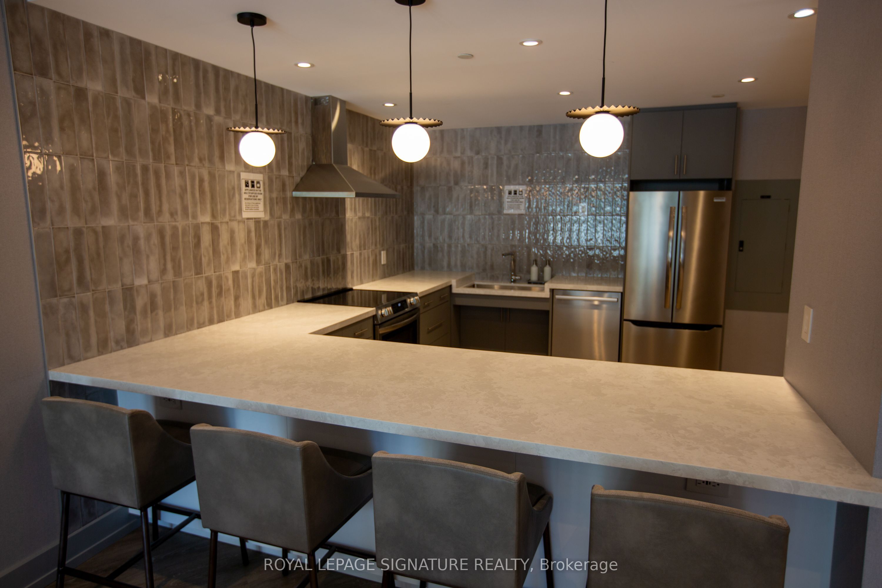 218 Queens Quay W 510 Property Photo 48