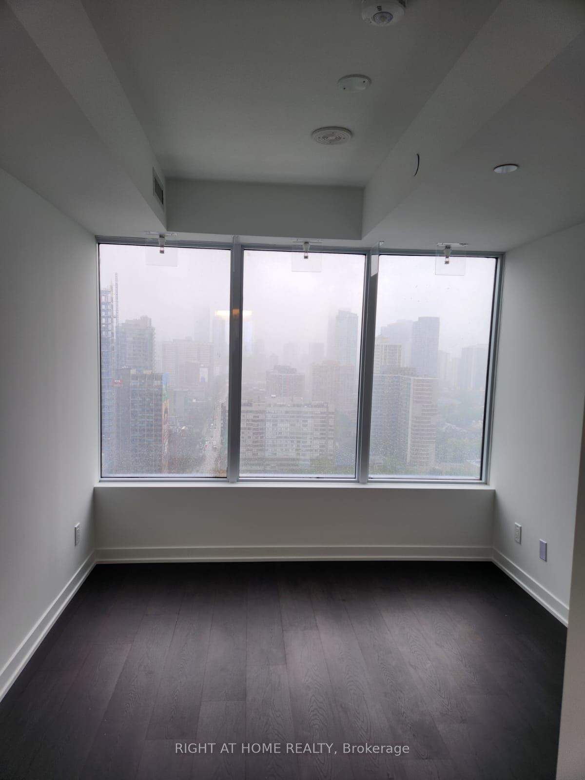 319 Jarvis Street 3207 Property Photo 12