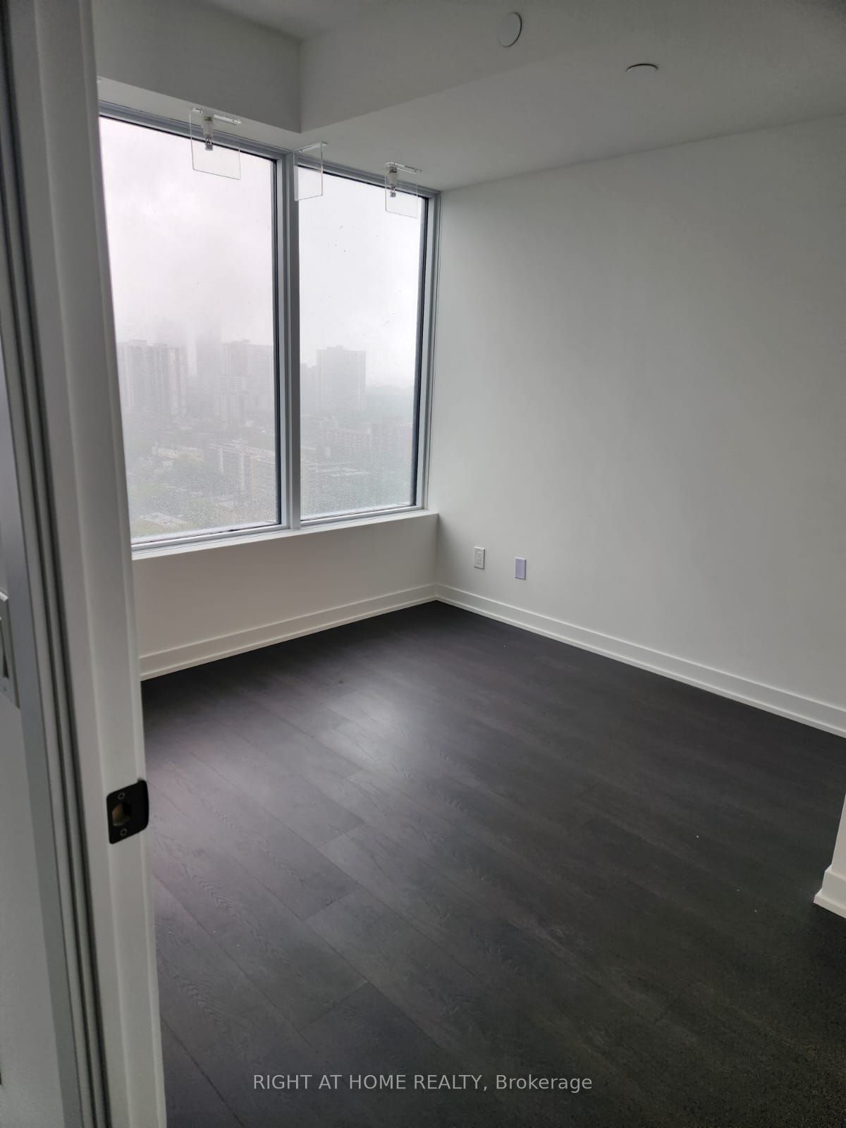 319 Jarvis Street 3207 Property Photo 15