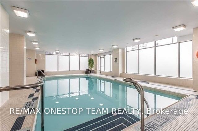 5793 Yonge Street 1803 Property Photo 4