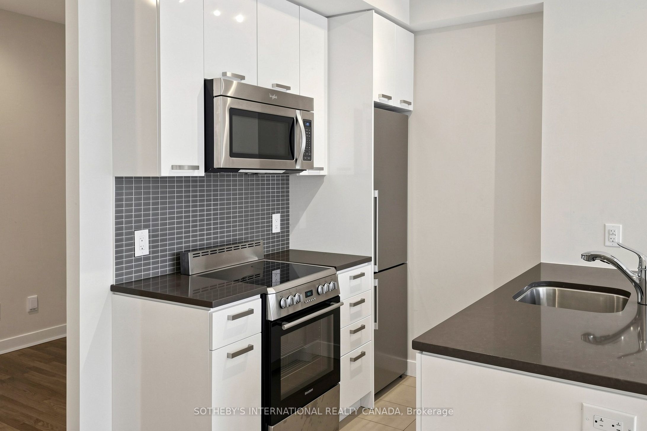 295 Adelaide Street W 3906 Property Photo 12