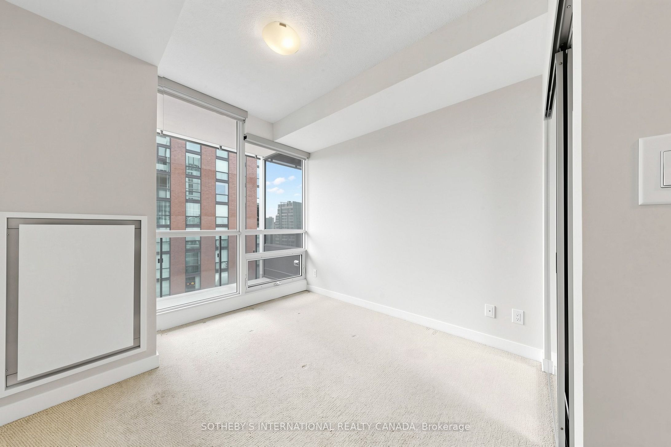 295 Adelaide Street W 3906 Property Photo 17