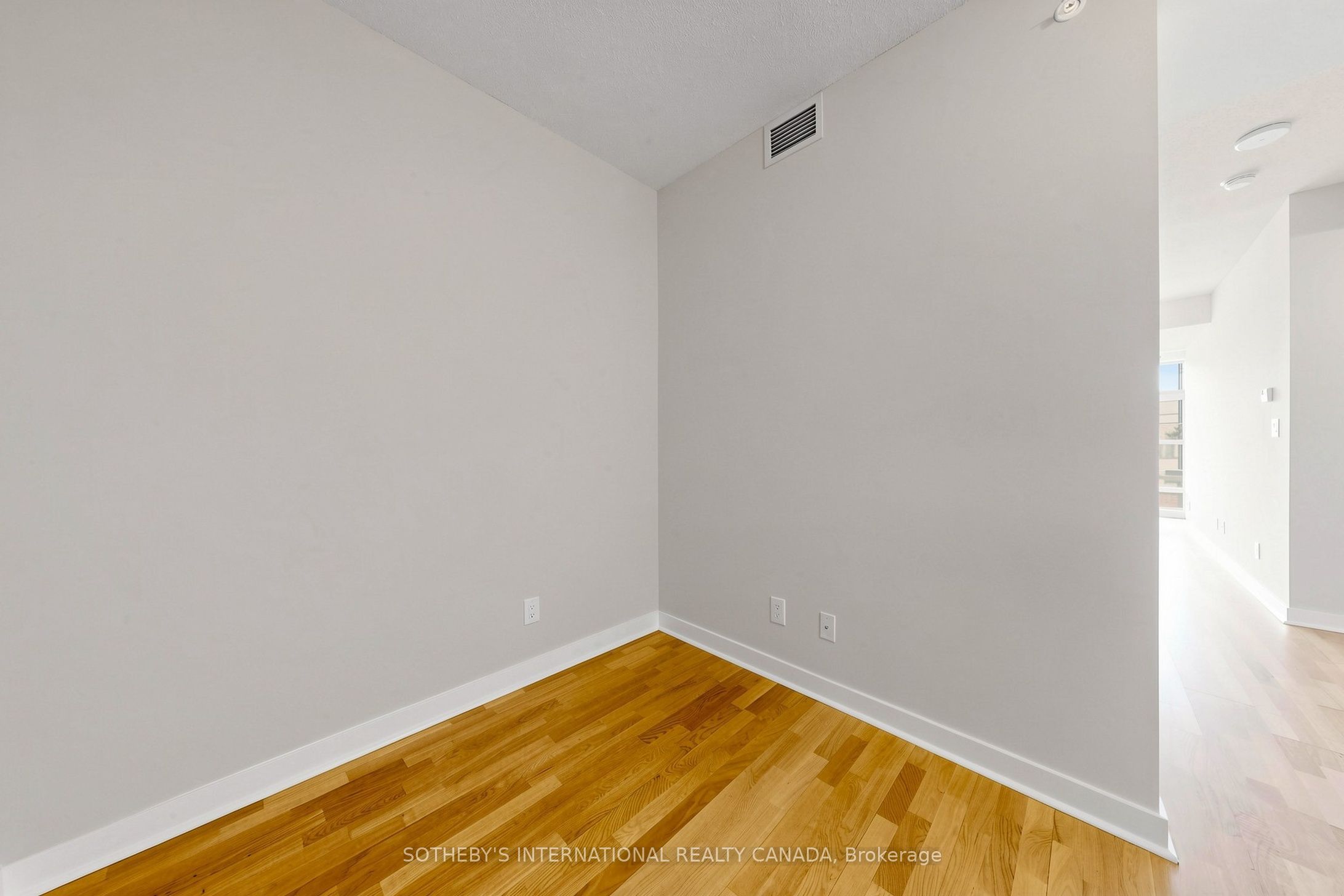 295 Adelaide Street W 3906 Property Photo 22