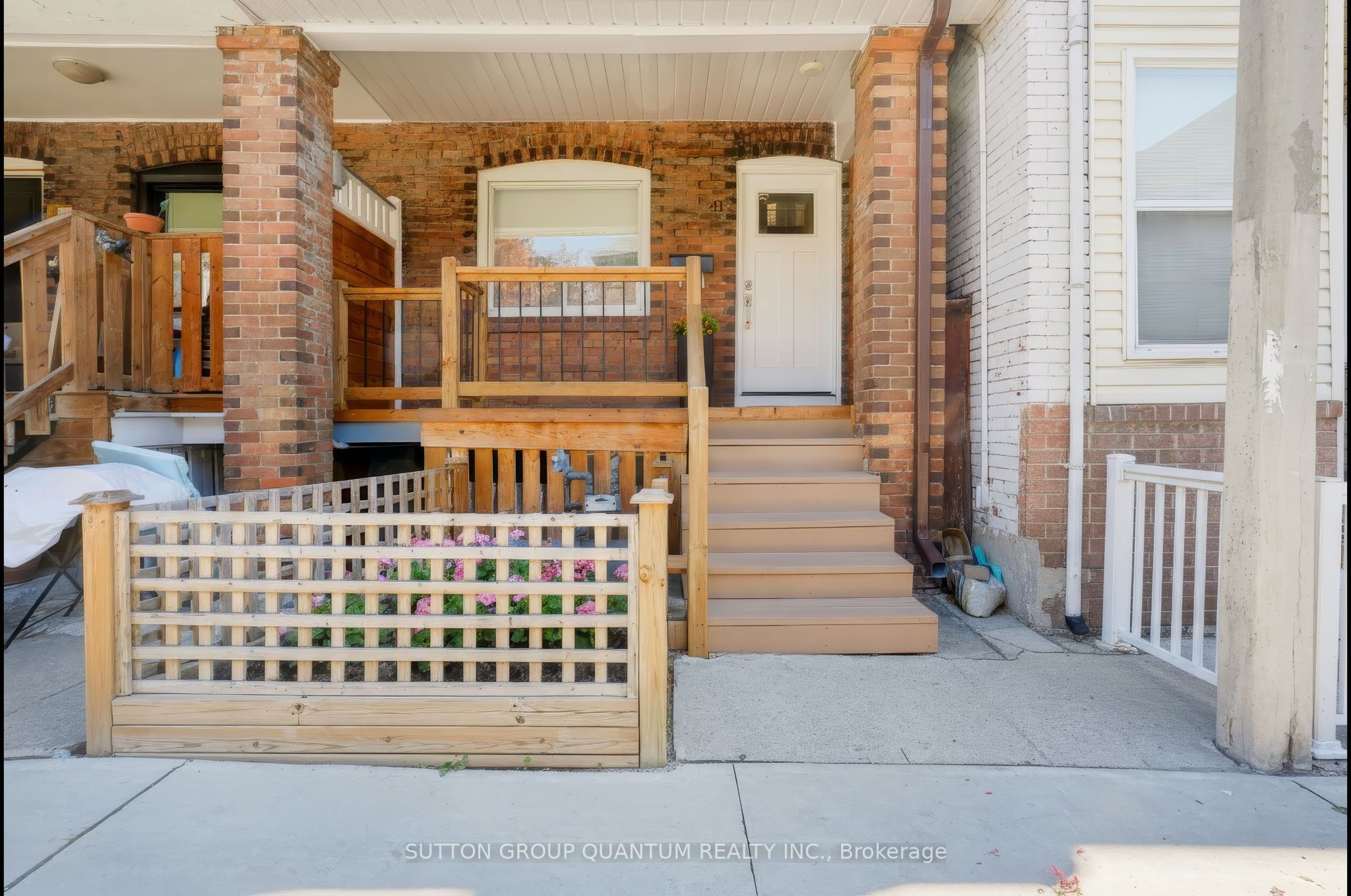 41 Manning Avenue Property Photo 1