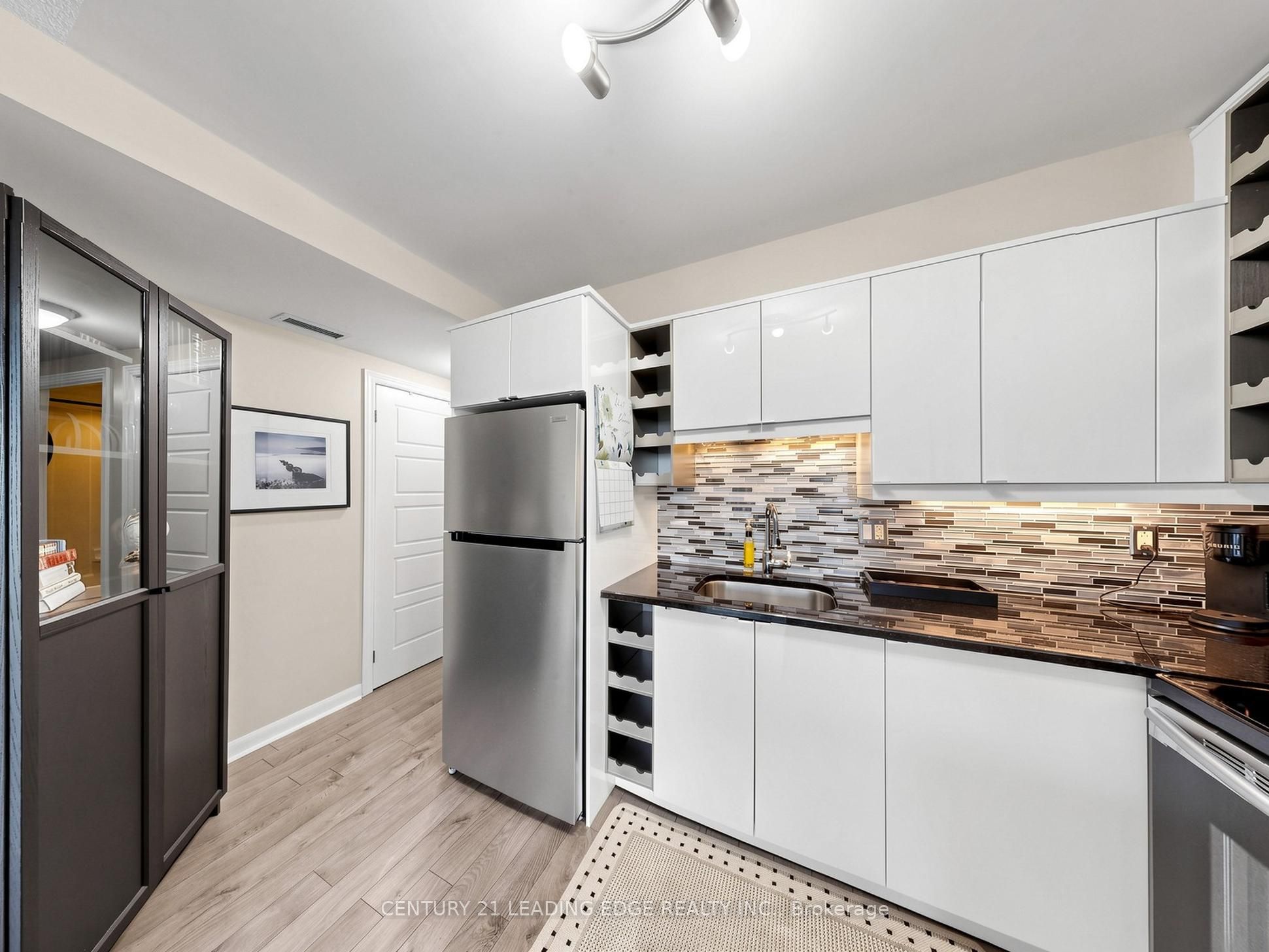 600 Fleet Street 2508 Property Photo 13
