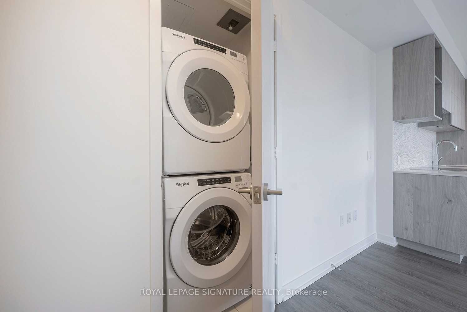 1 Yorkville Avenue 4308 Property Photo 7