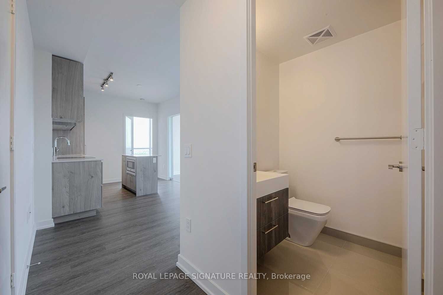 1 Yorkville Avenue 4308 Property Photo 11