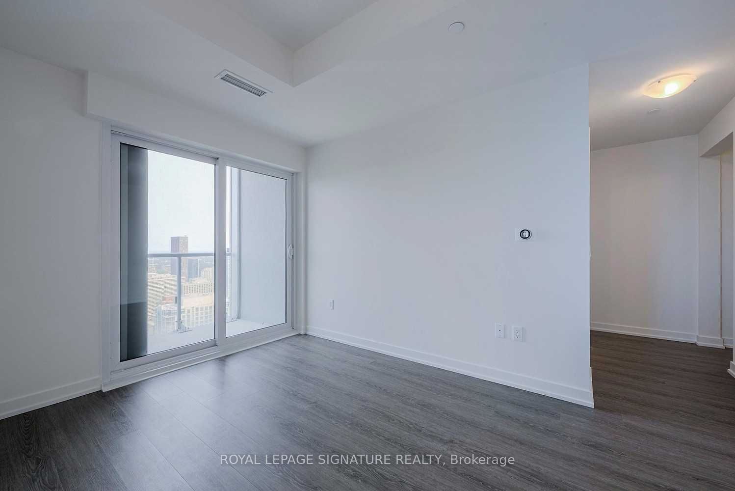 1 Yorkville Avenue 4308 Property Photo 14
