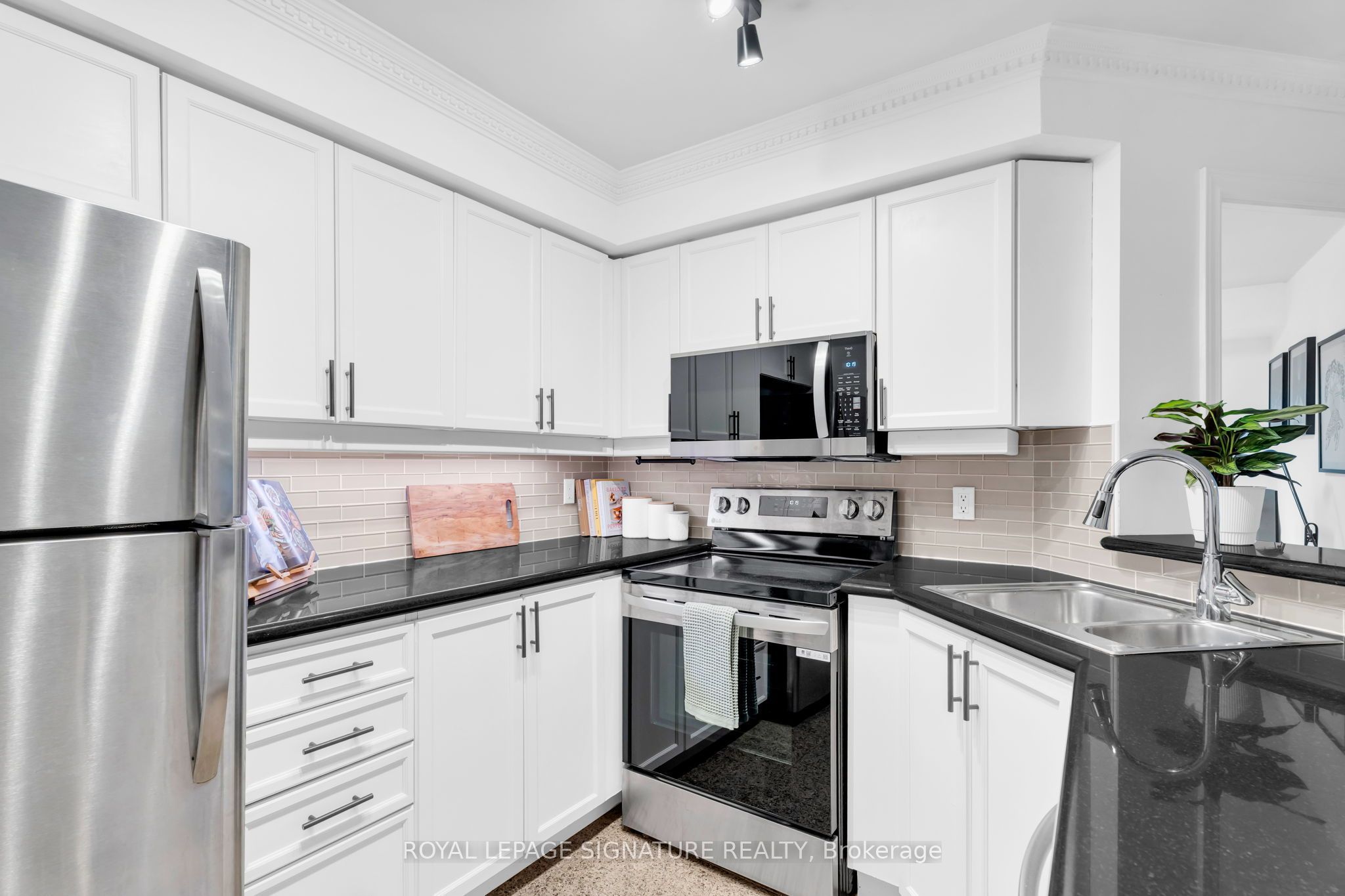 800 Spadina Road 301 Property Photo 15