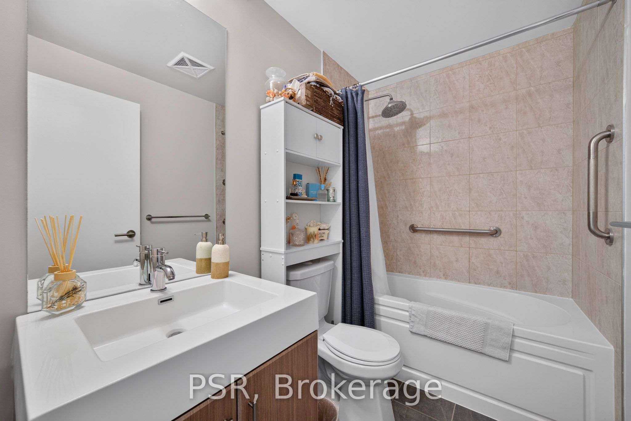 160 Vanderhoof Avenue 403 Property Photo 11