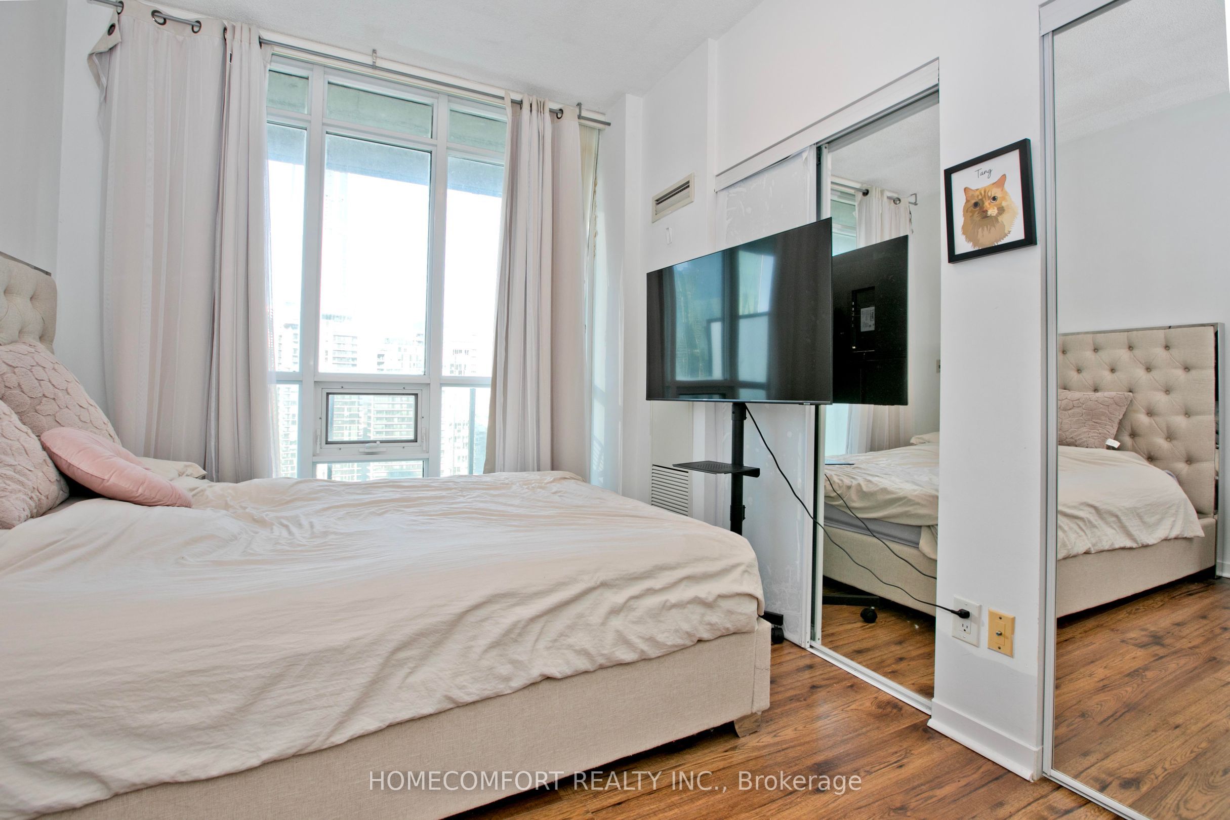 55 Bremner Boulevard 4107 Property Photo 12