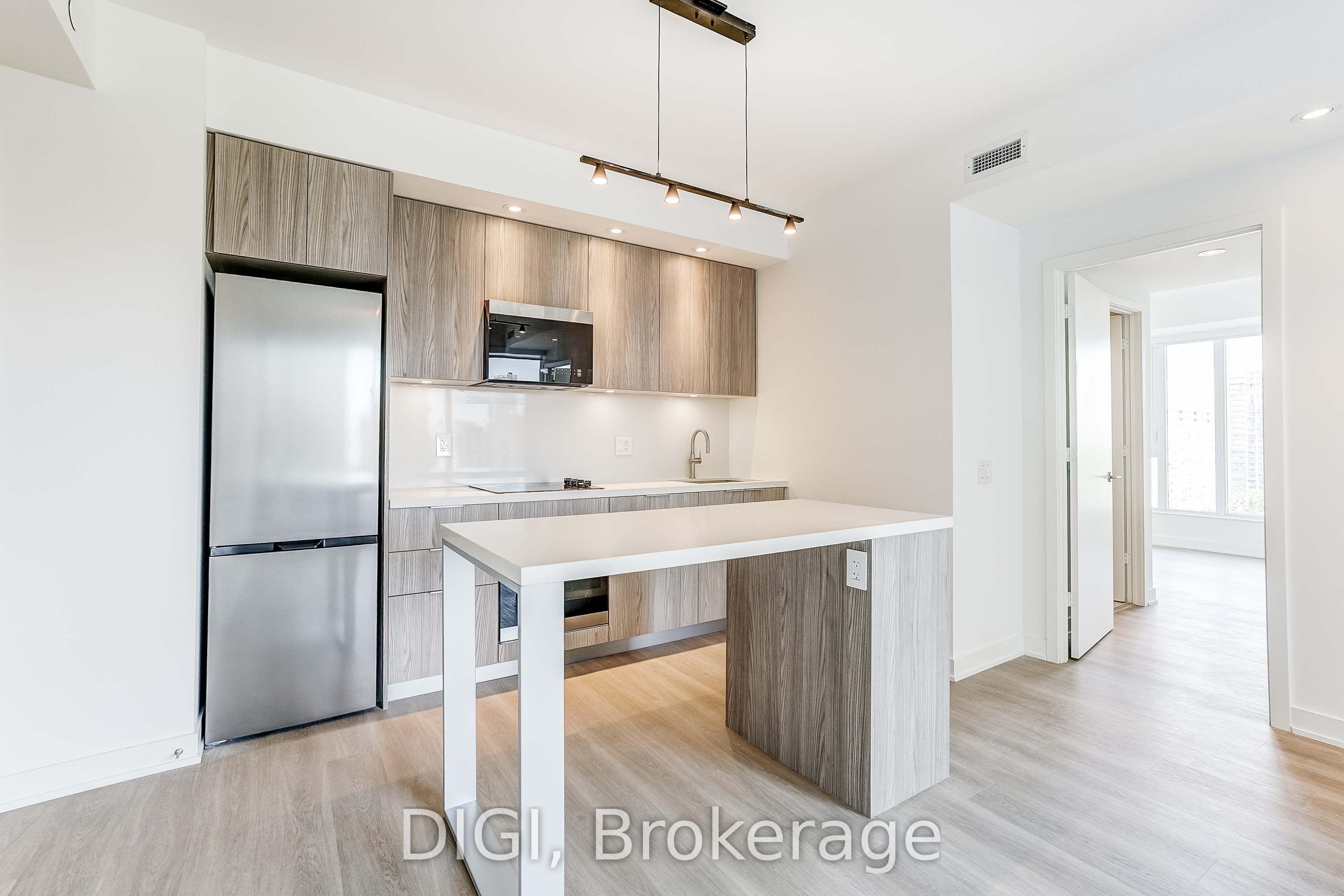 120 Ontario Street Q1218 Property Photo 1