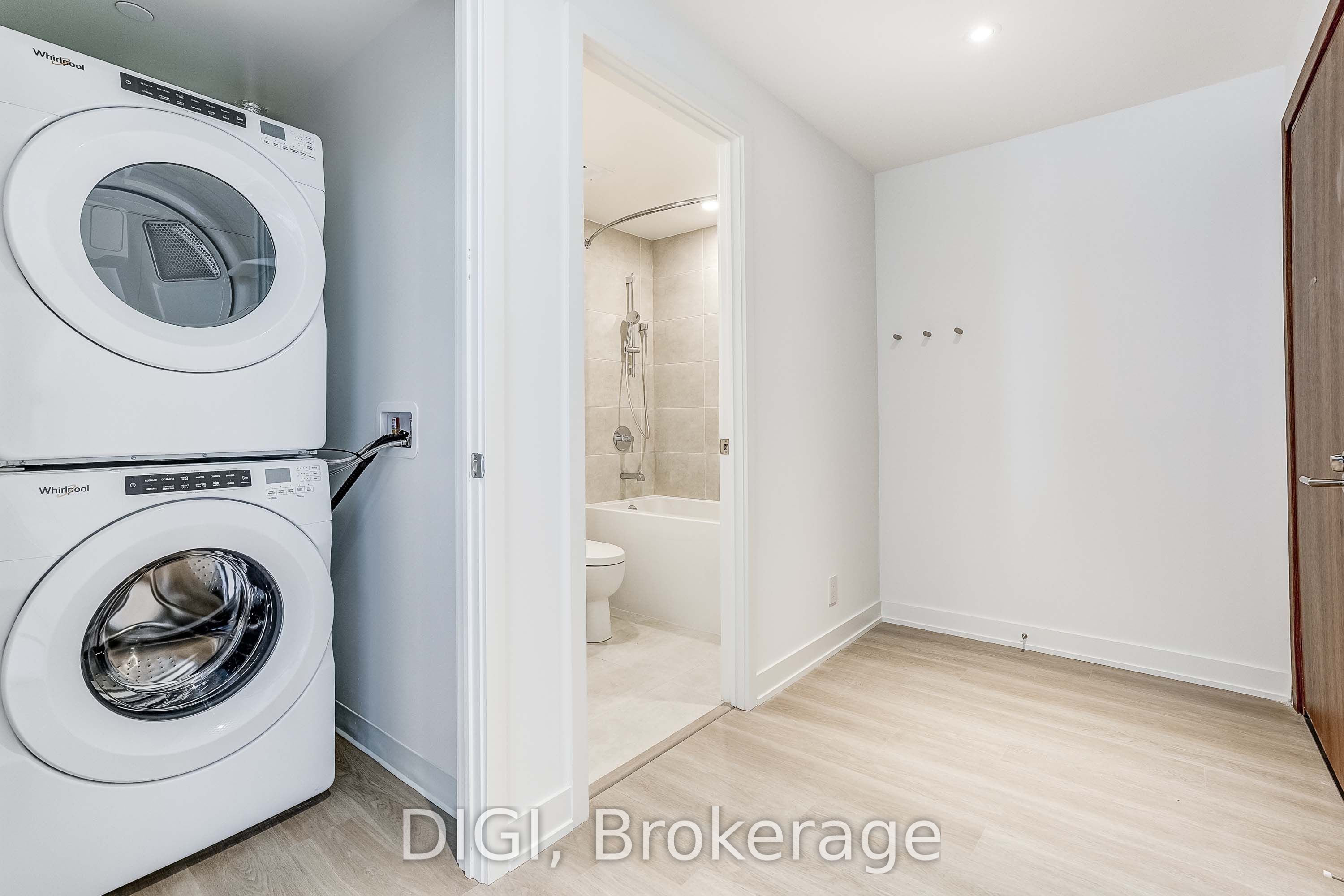 120 Ontario Street Q1218 Property Photo 16