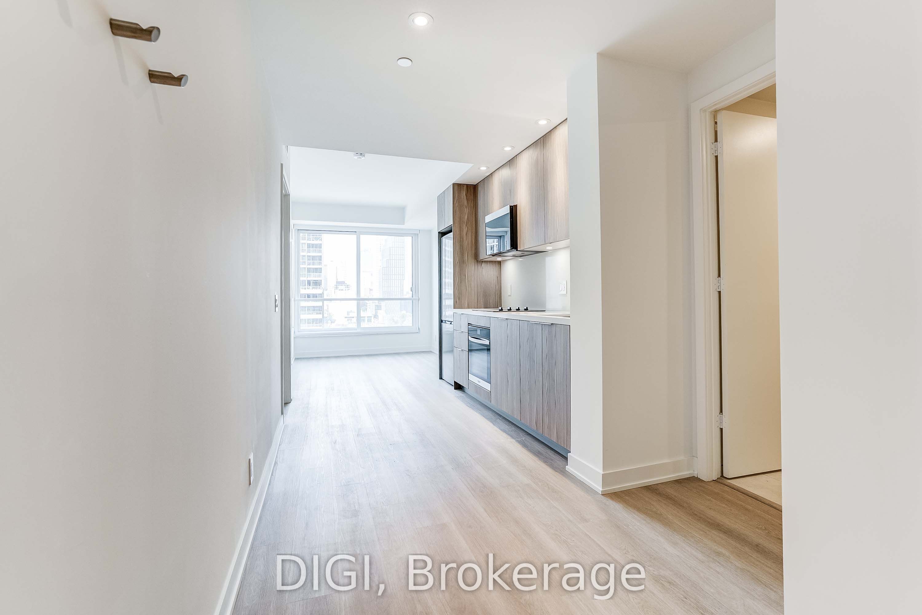 120 Ontario Street Q1215 Property Photo 1