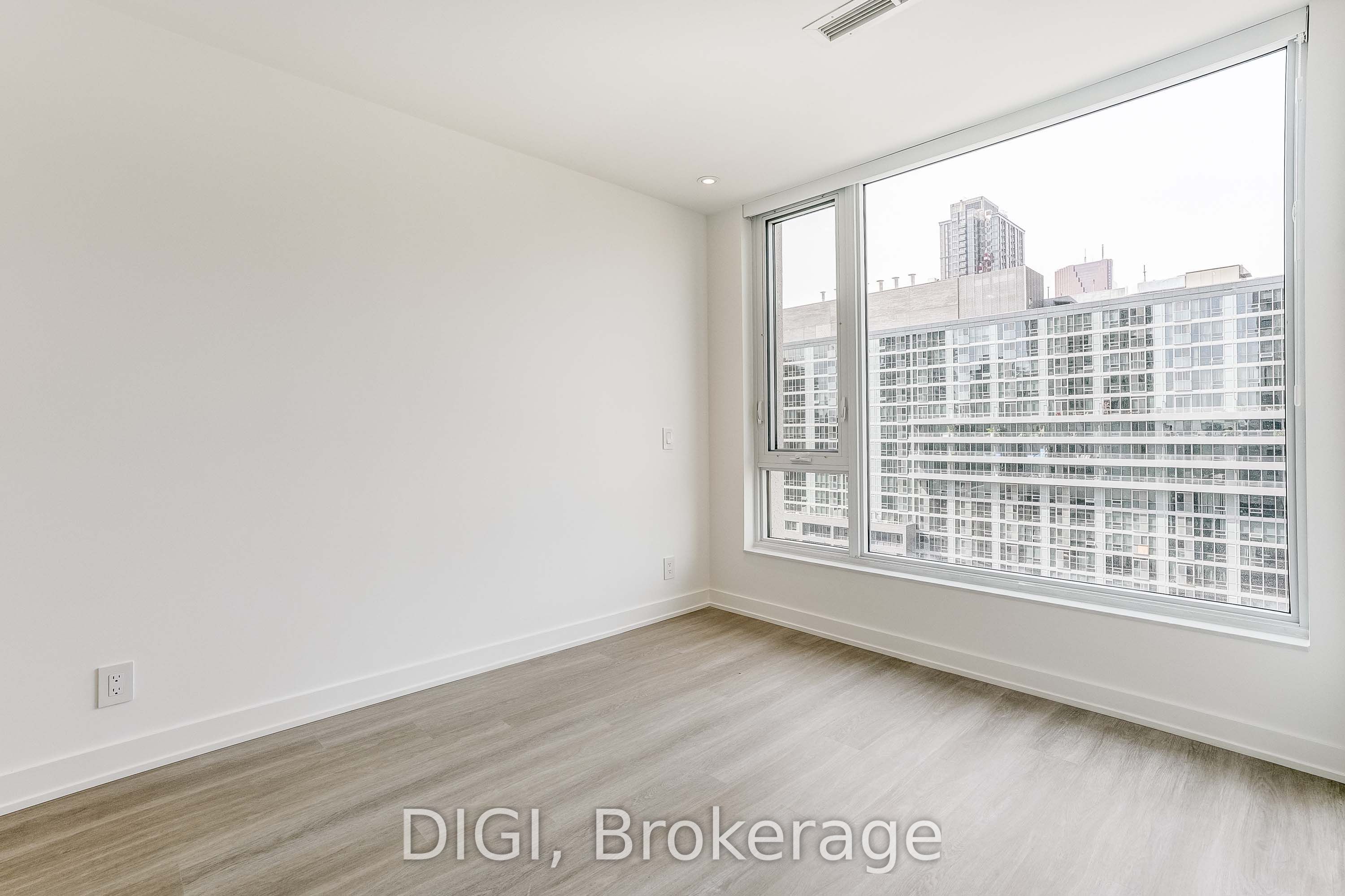 120 Ontario Street Q1215 Property Photo 10