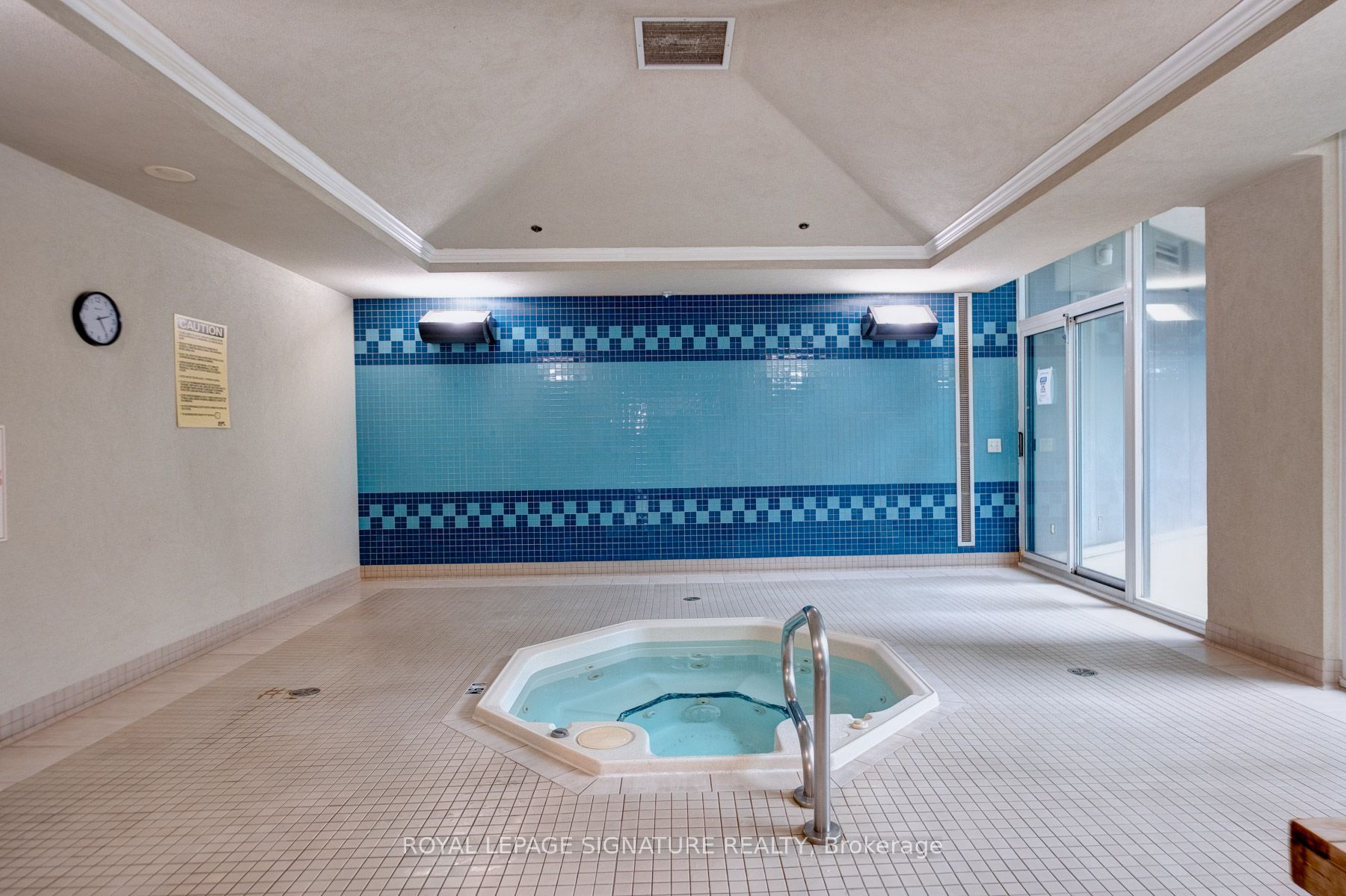 30 Grand Trunk Crescent Ph03 Property Photo 24