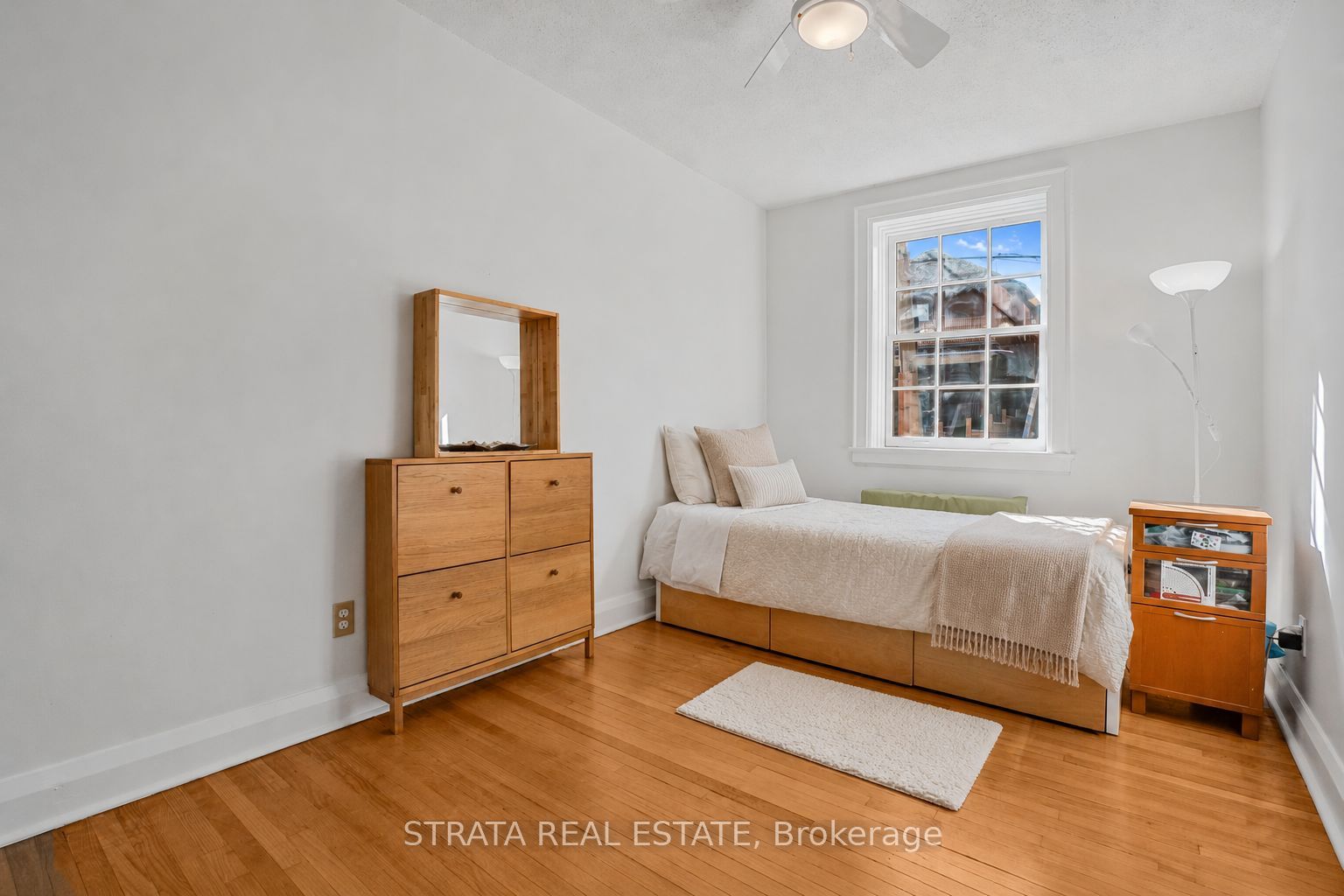 480 Oriole Parkway 207 Property Photo 10