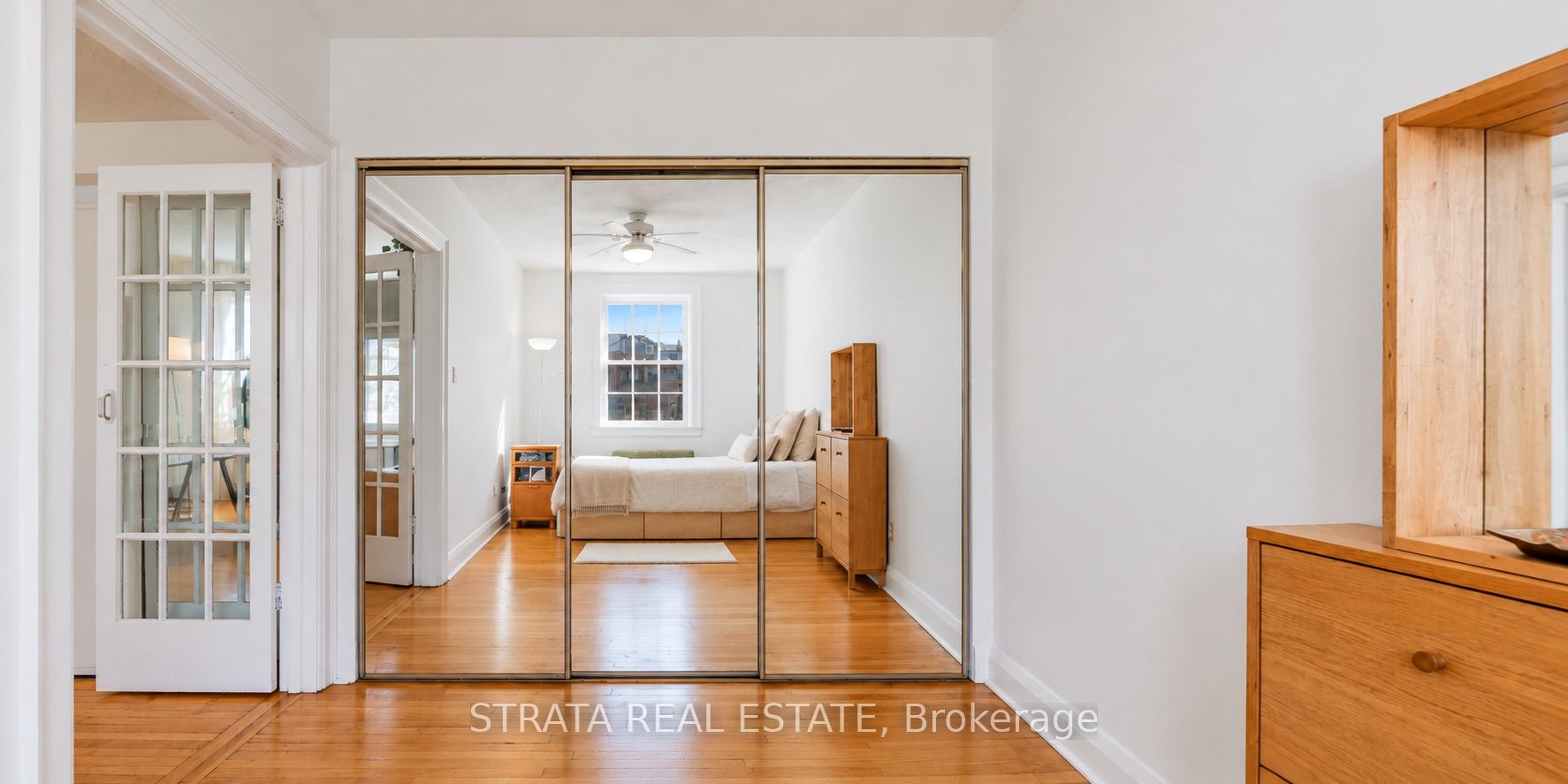 480 Oriole Parkway 207 Property Photo 11