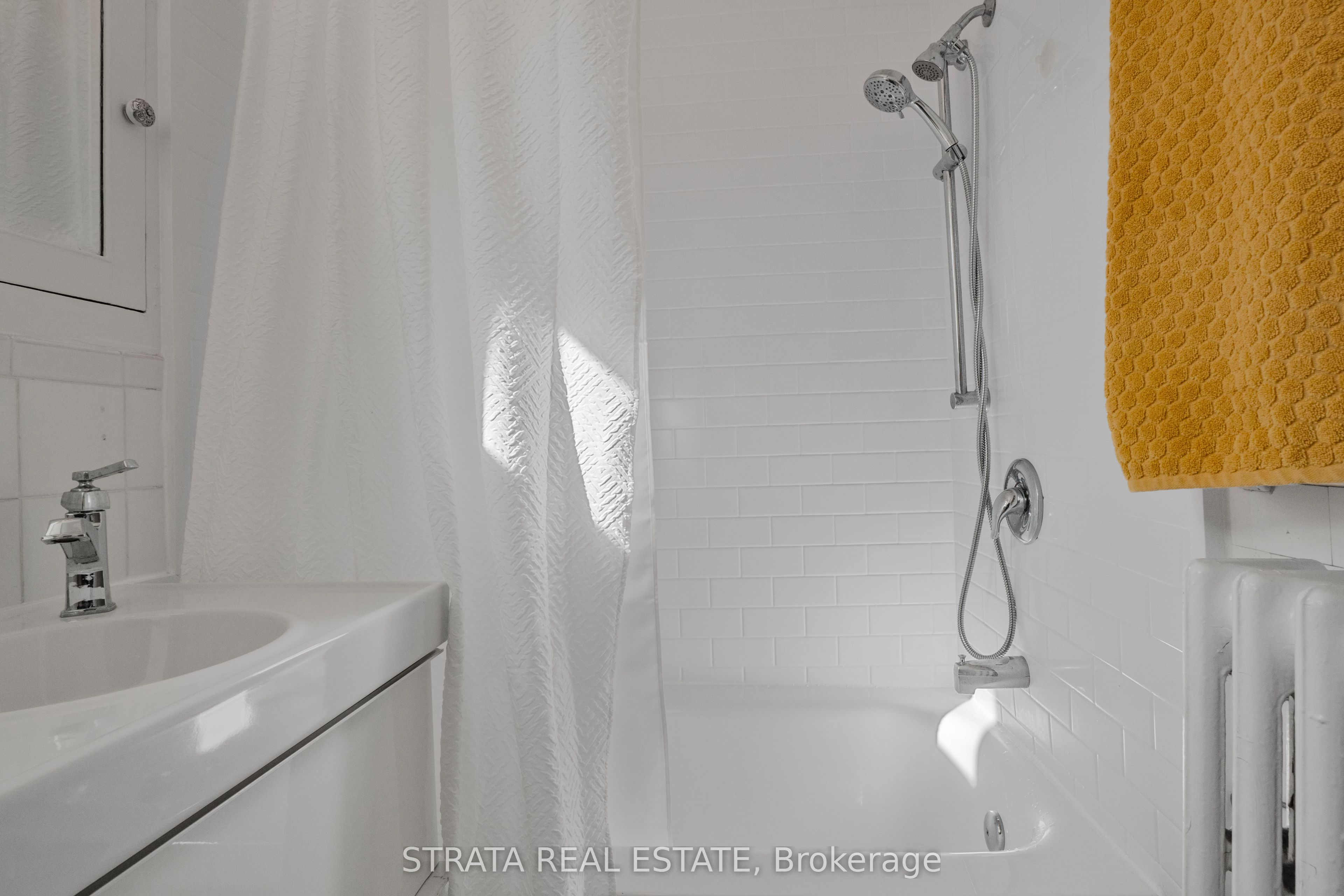 480 Oriole Parkway 207 Property Photo 20
