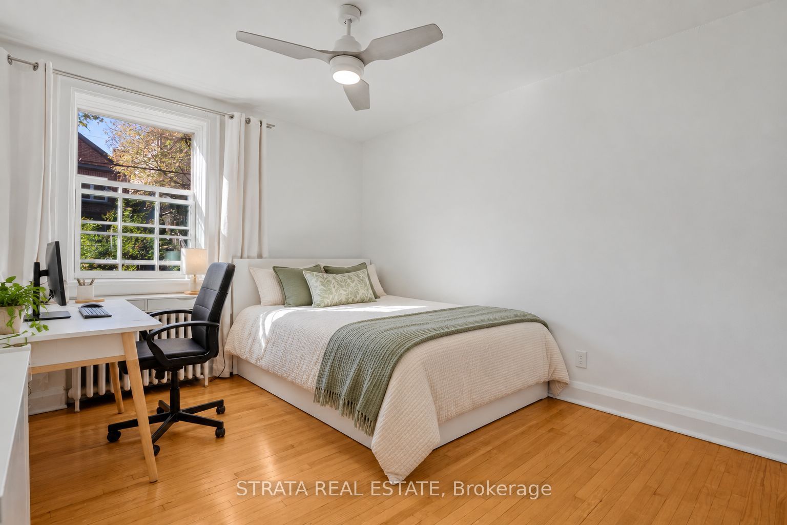 480 Oriole Parkway 207 Property Photo 21