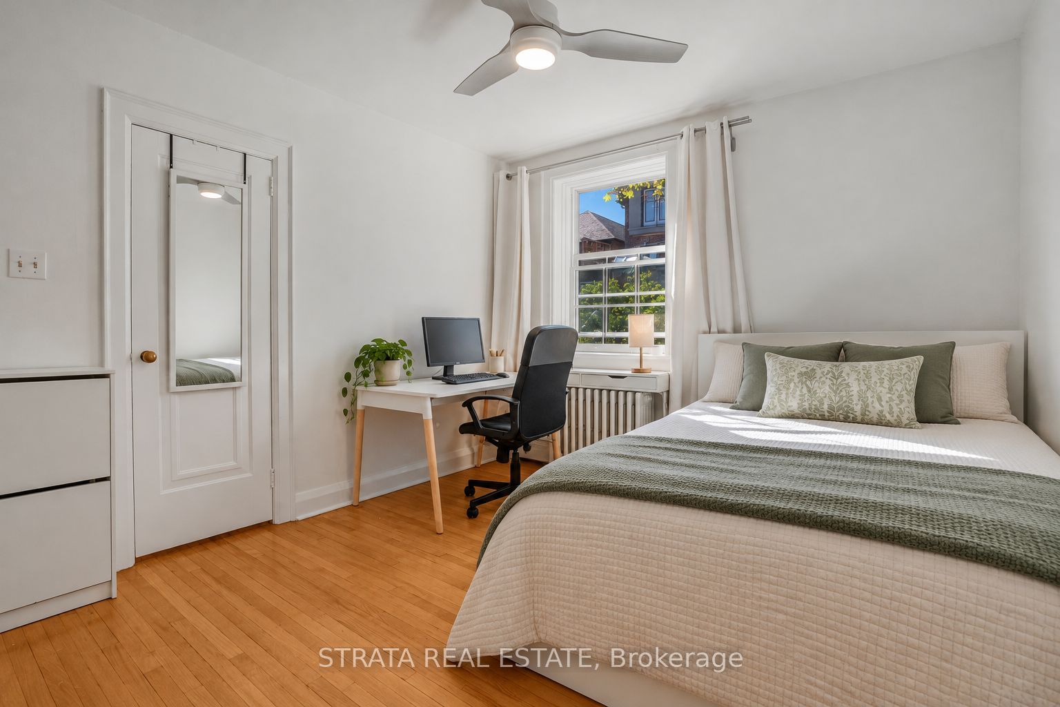 480 Oriole Parkway 207 Property Photo 22