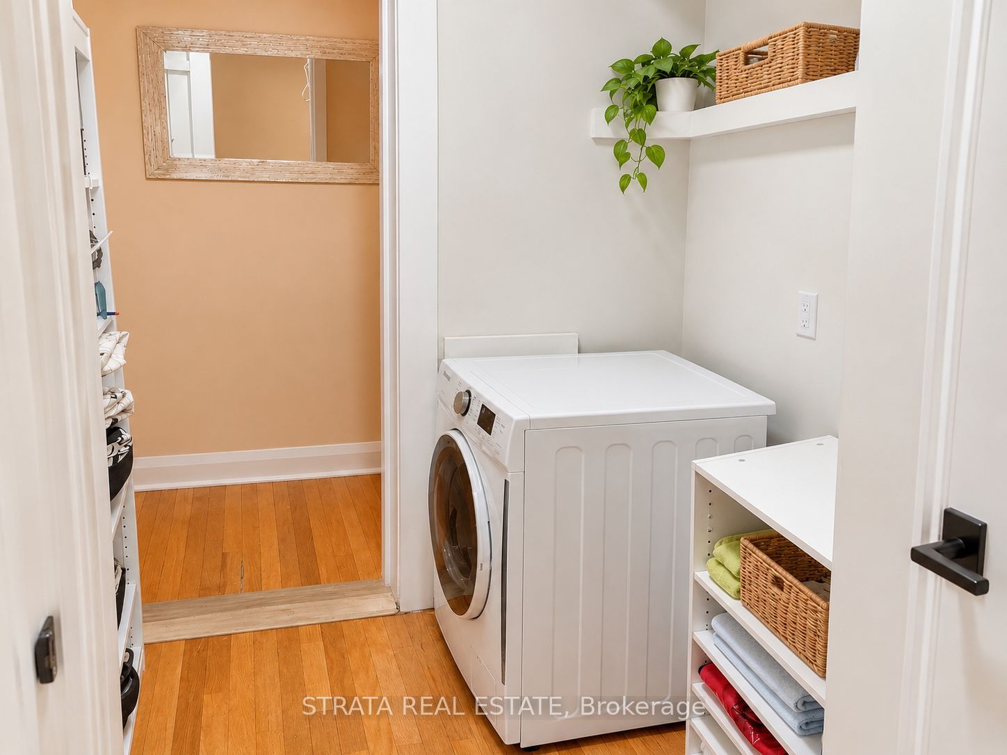 480 Oriole Parkway 207 Property Photo 24