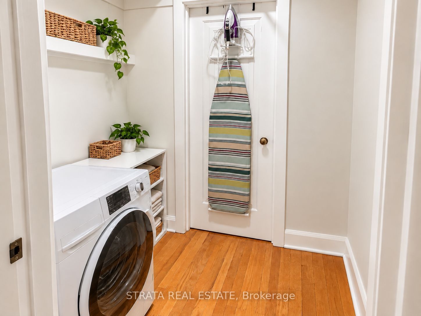 480 Oriole Parkway 207 Property Photo 25