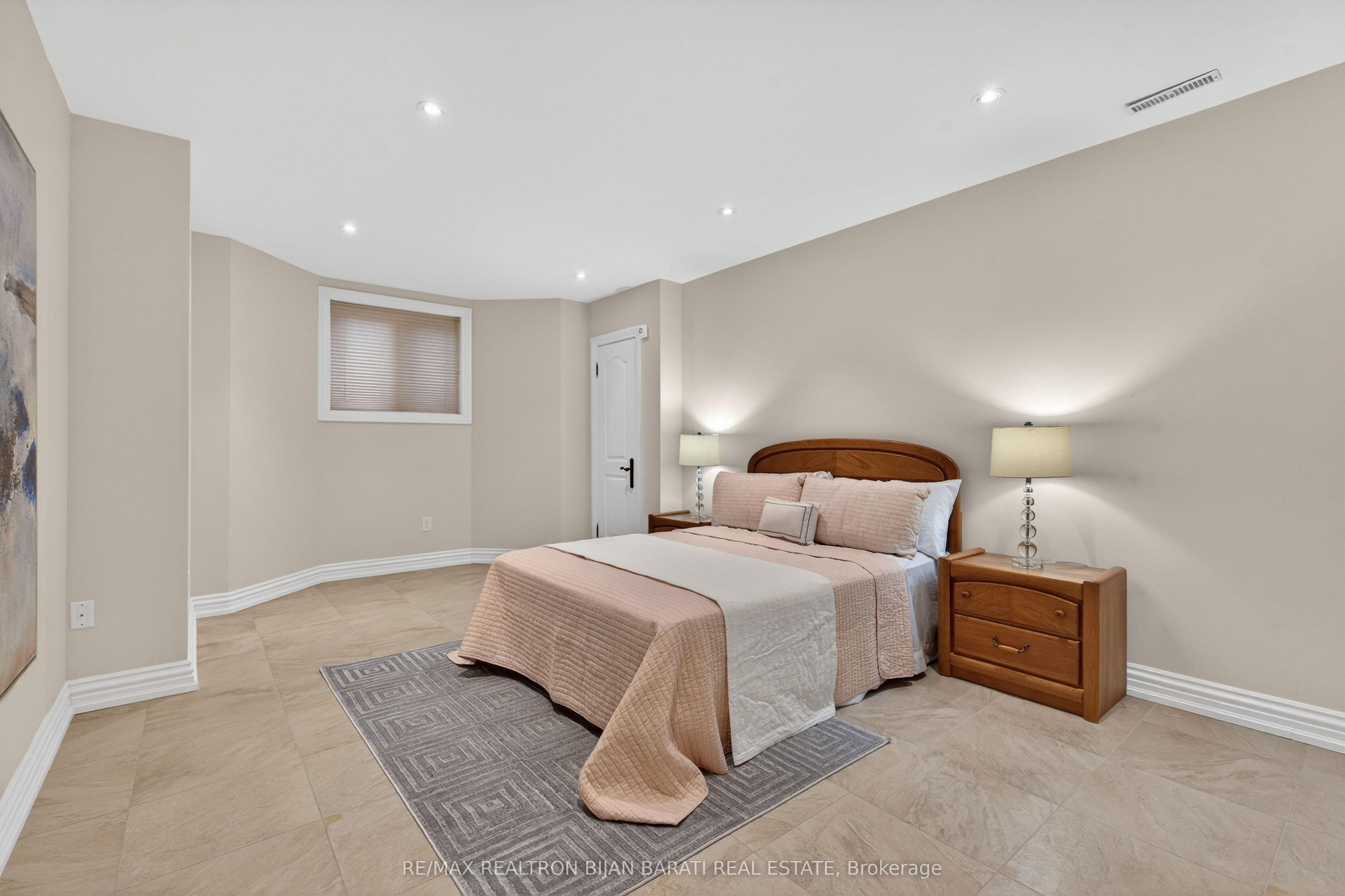 274 Greenfield Avenue Property Photo 42