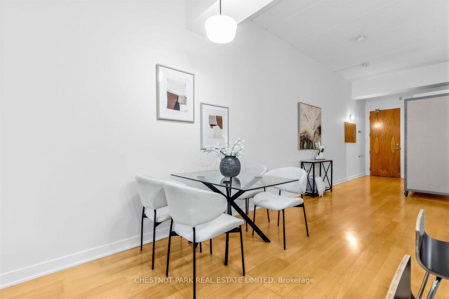 160 Baldwin Street 409 Property Photo 9