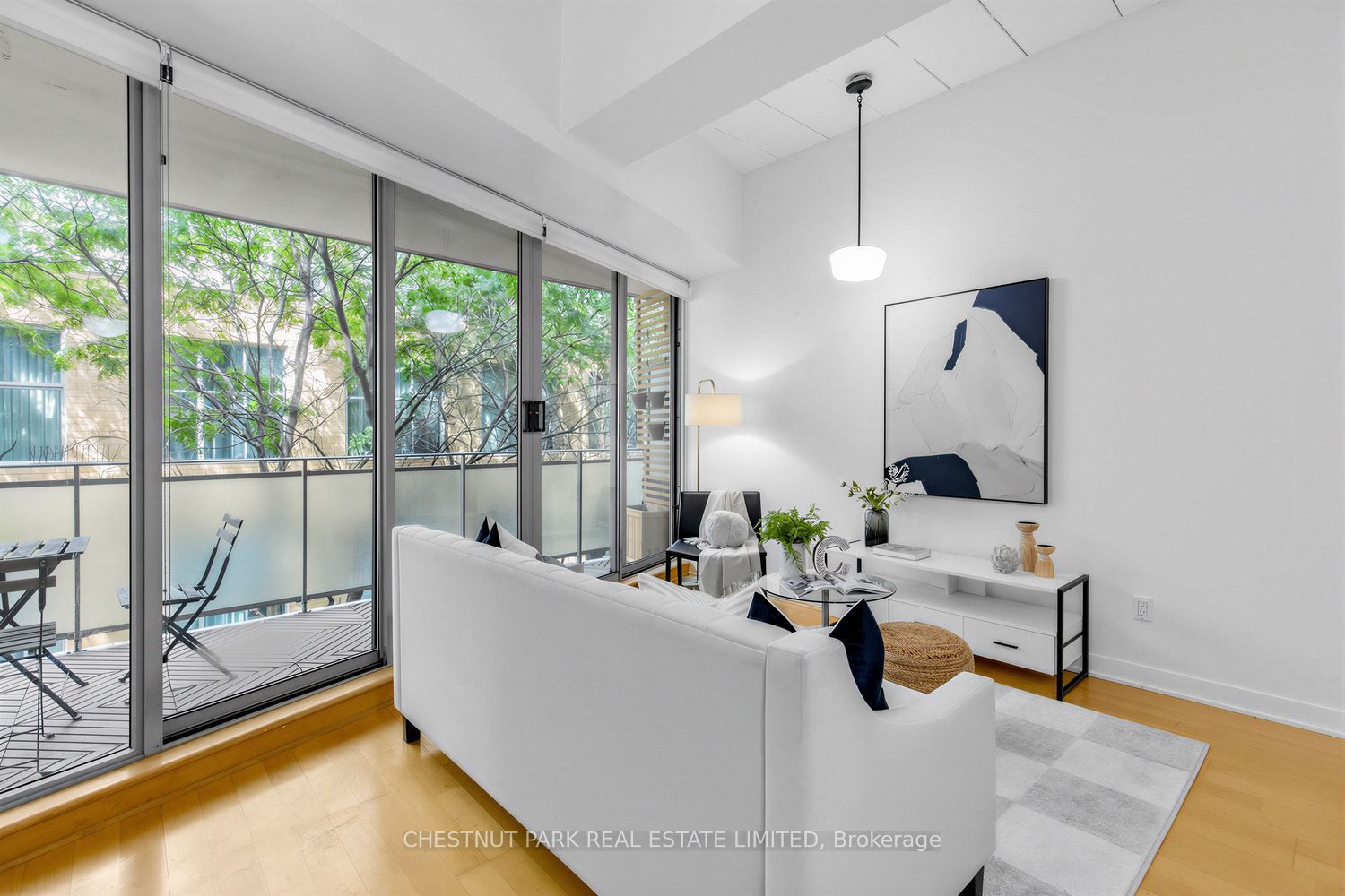 160 Baldwin Street 409 Property Photo 11