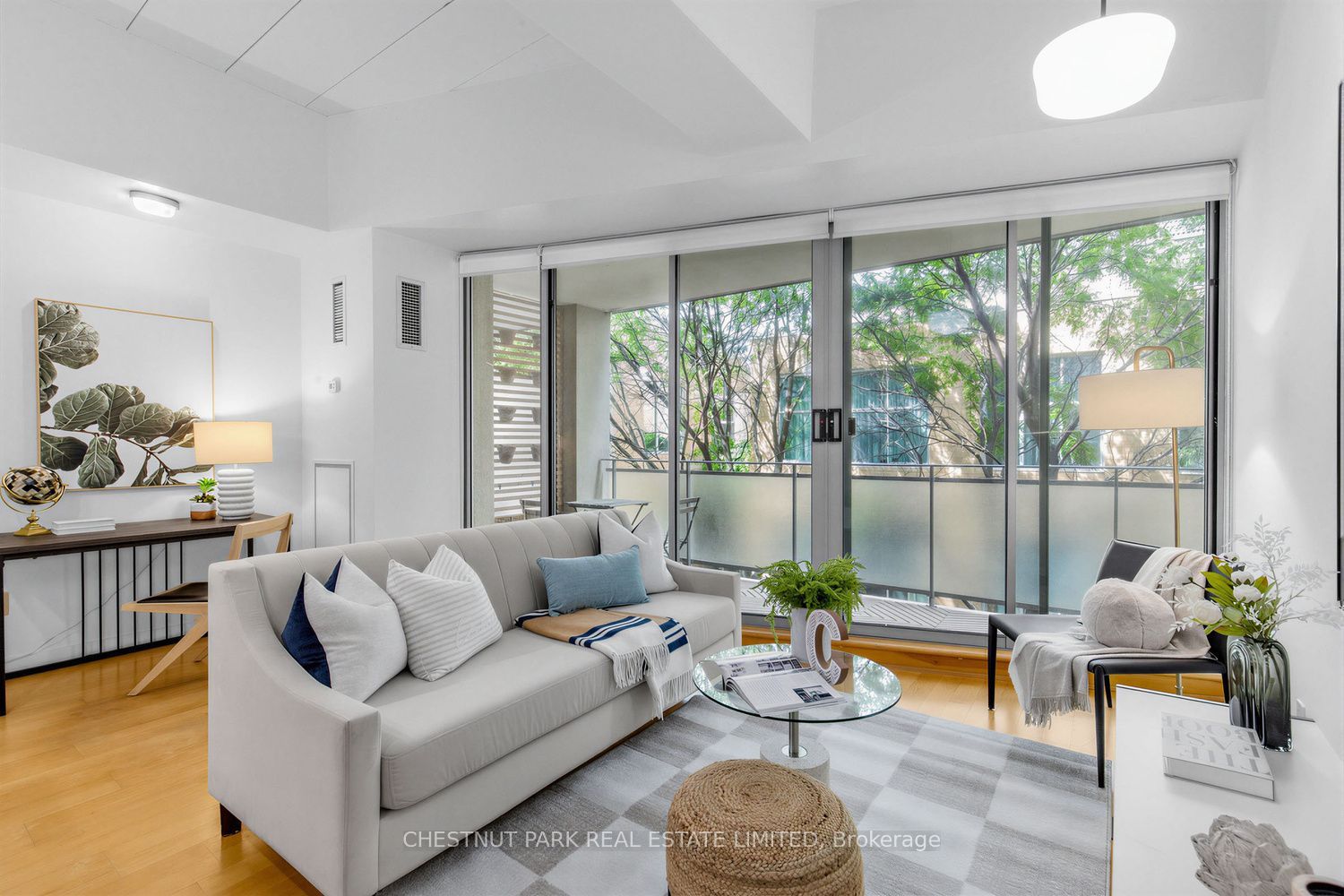 160 Baldwin Street 409 Property Photo 13