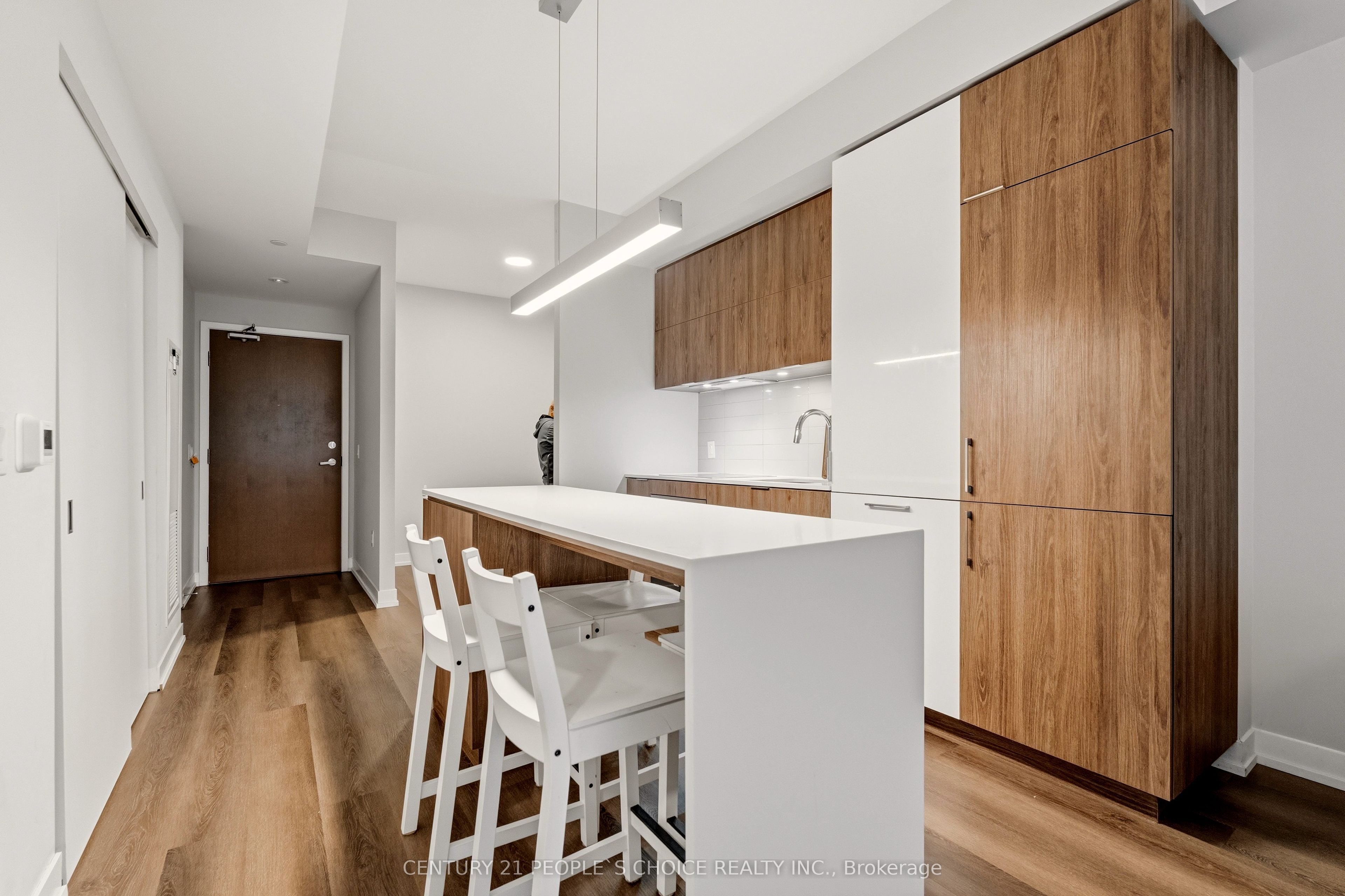 15 Lower Jarvis Street 817 Property Photo 3
