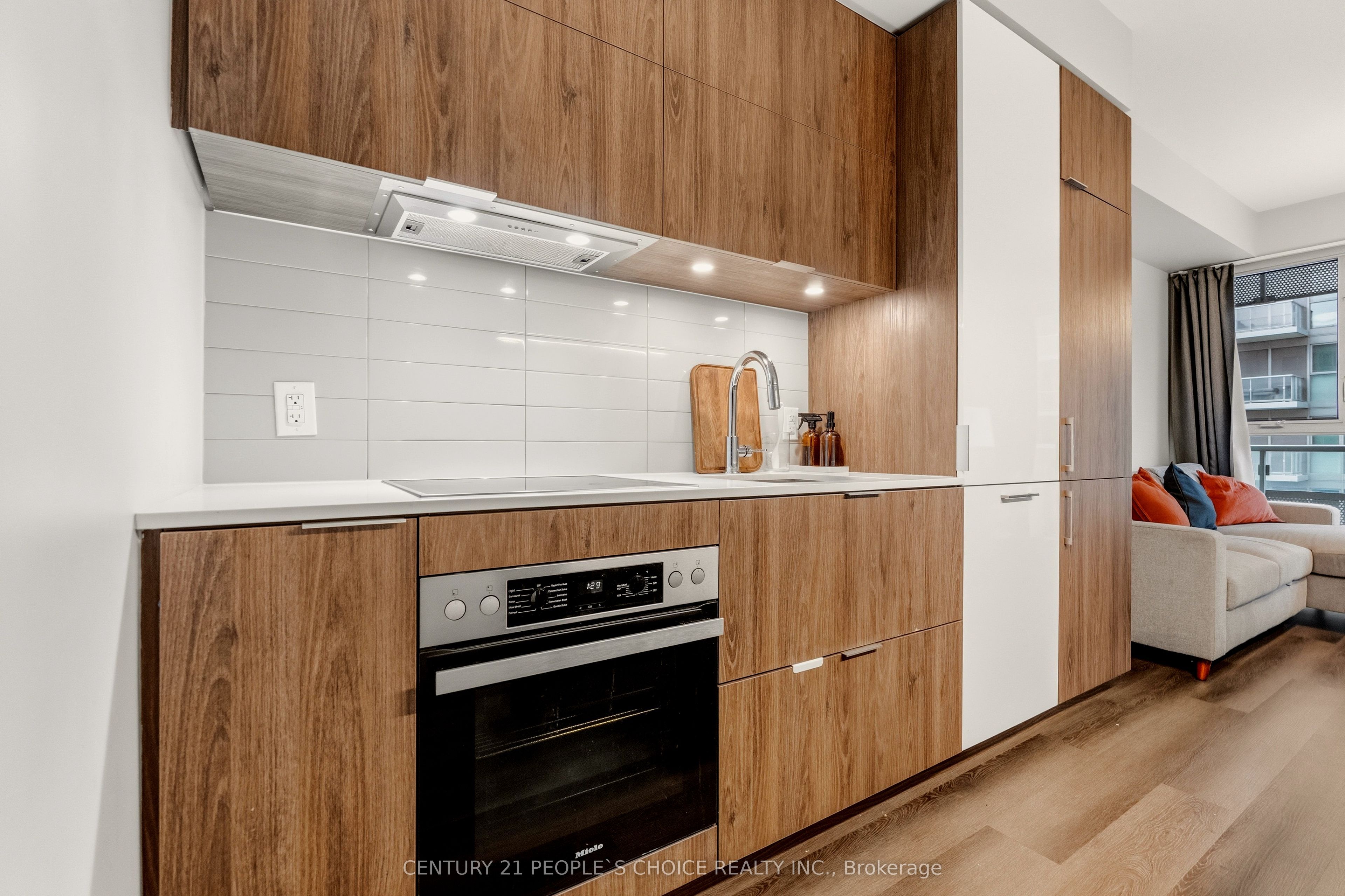 15 Lower Jarvis Street 817 Property Photo 4