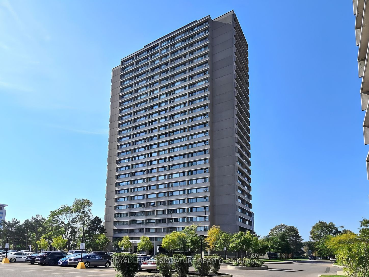 715 Don Mills Road 607 Property Photo 1