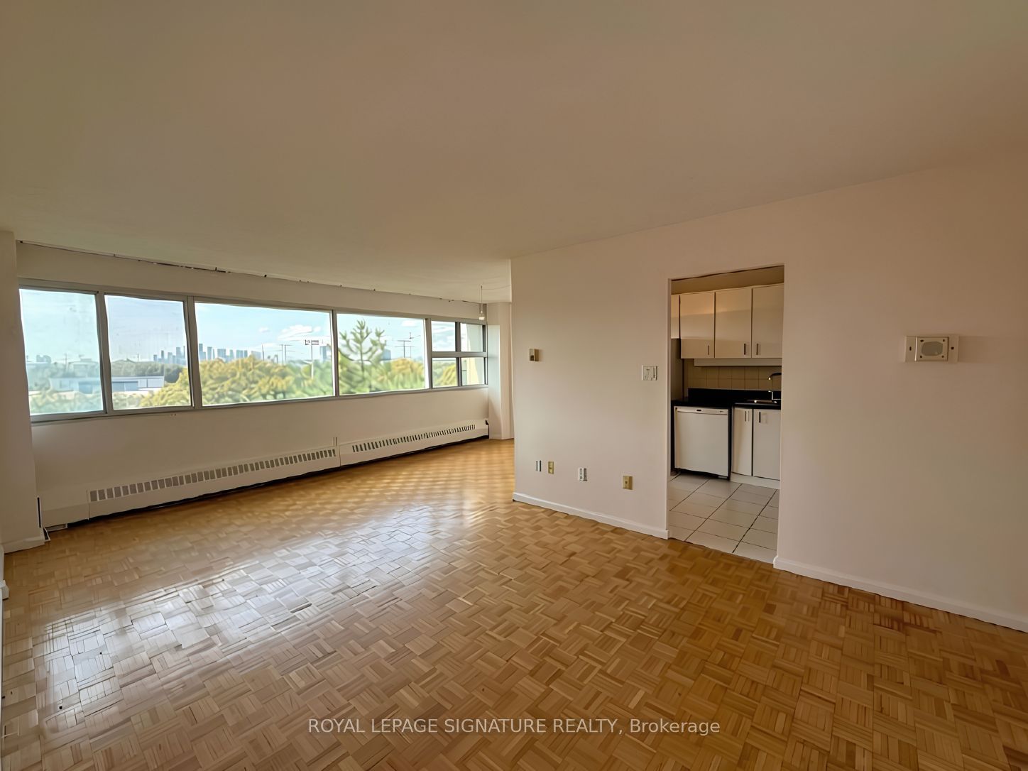 715 Don Mills Road 607 Property Photo 4