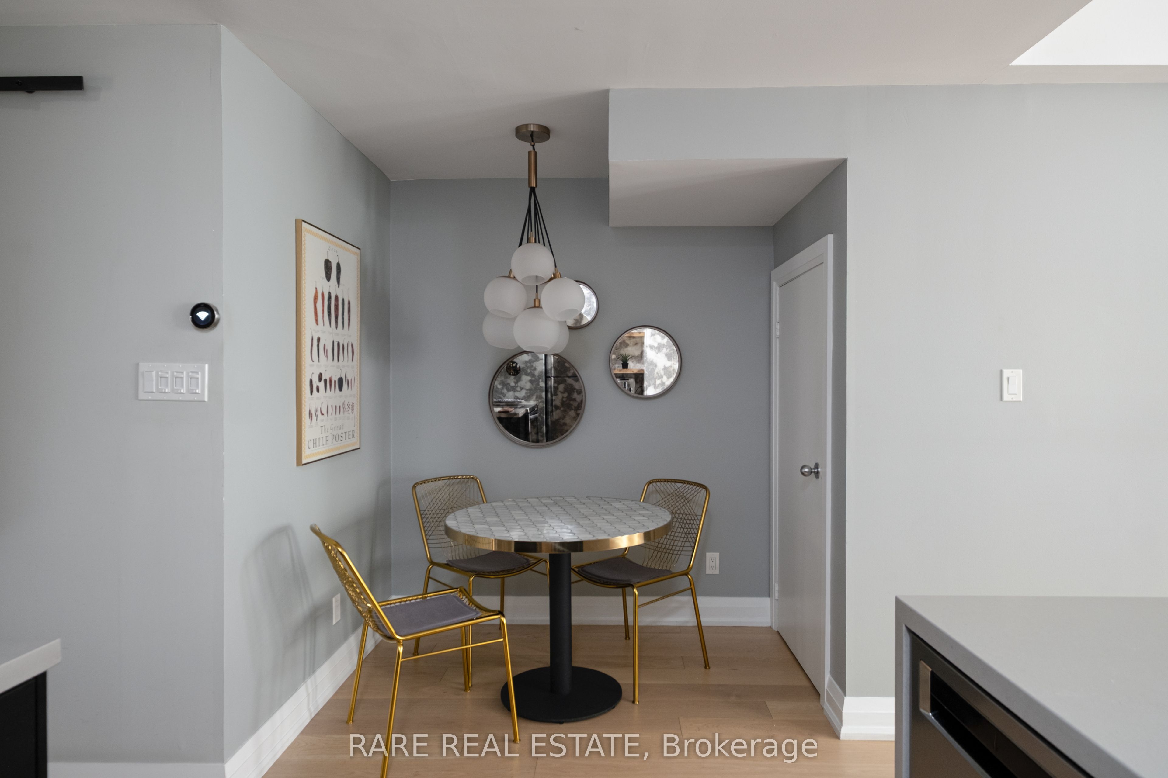 11 Niagara Street 21 Property Photo 15
