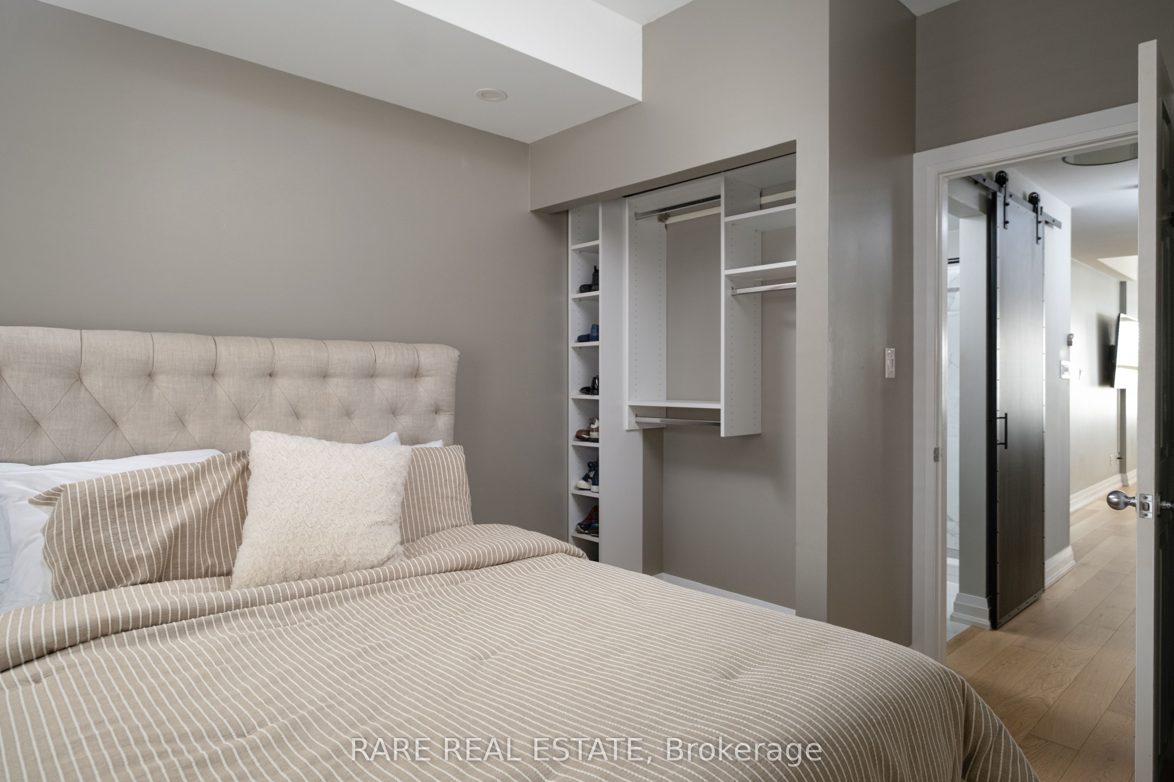 11 Niagara Street 21 Property Photo 20