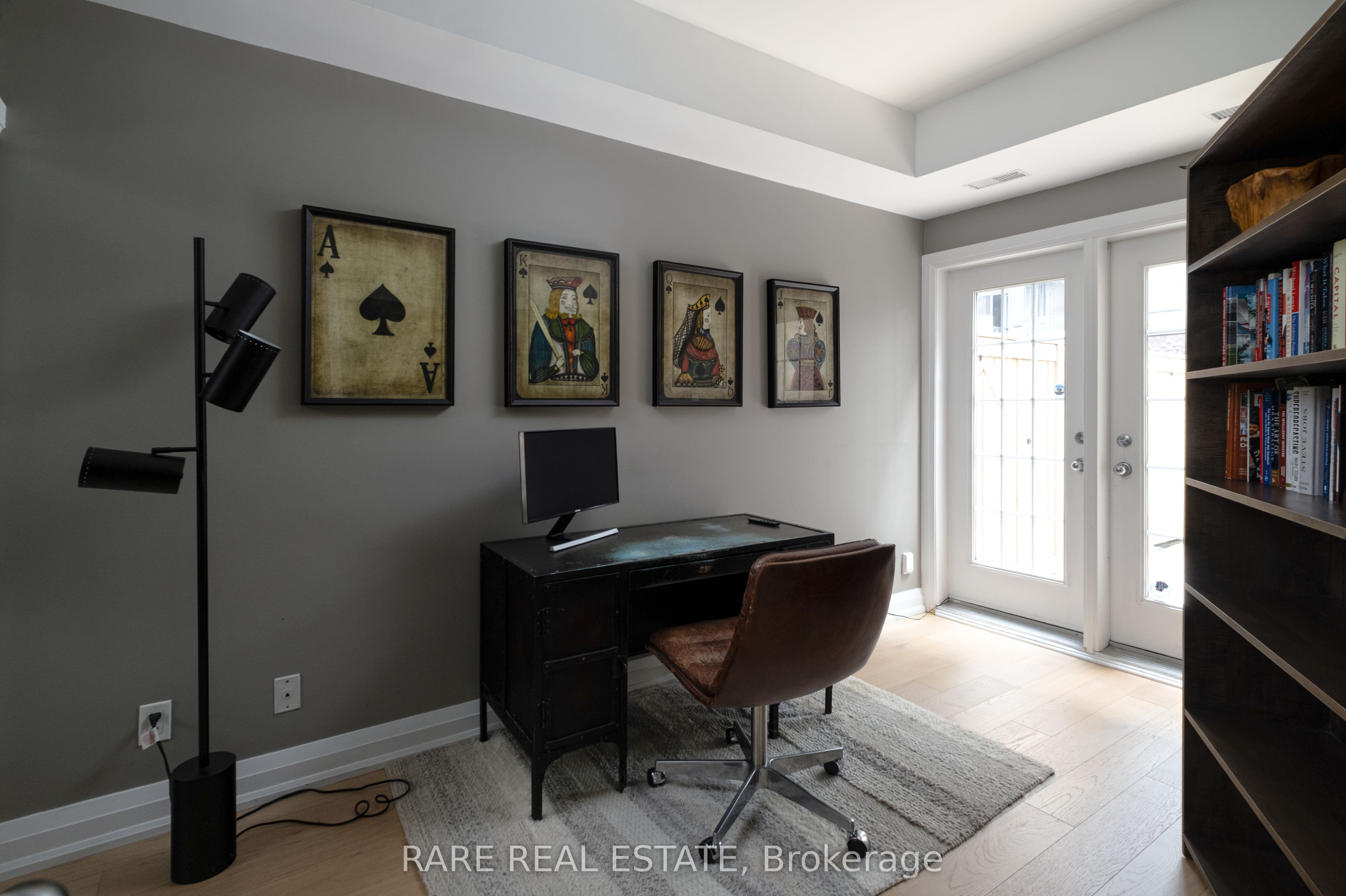 11 Niagara Street 21 Property Photo 21