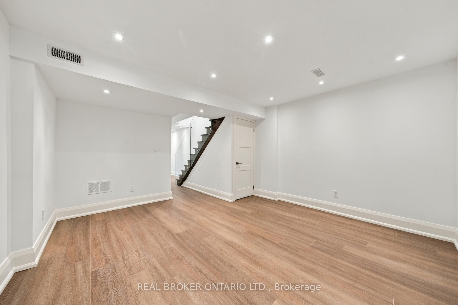 26 Bishop Street Property Photo 25